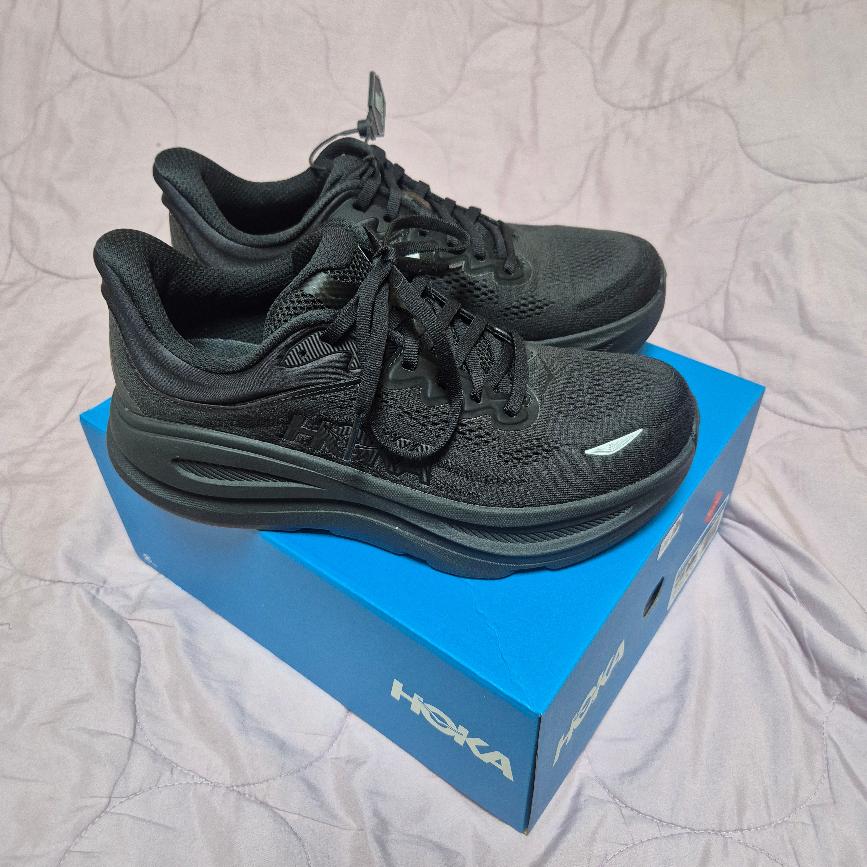 Hoka Bondi 9 Black - Wide 착용 스타일 - 2