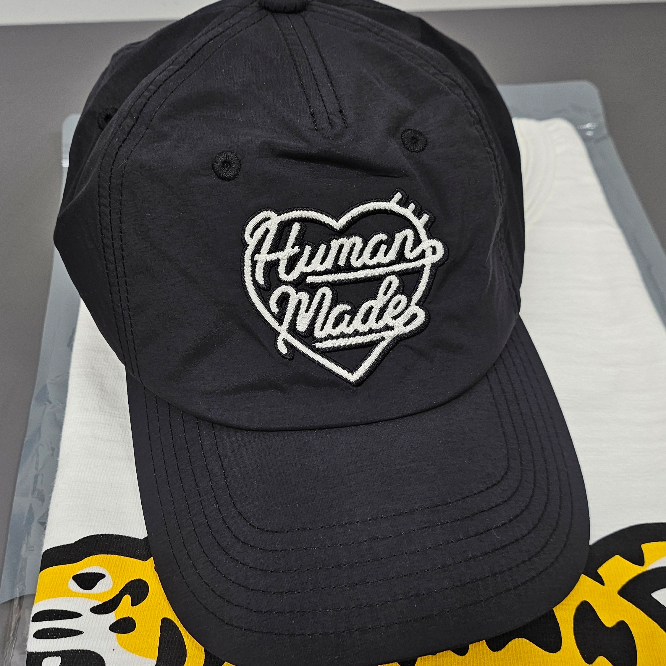 Human Made 5 Panel Nylon Cap Black, Human Made Animal Graphic T-Shirt Tiger White - Shinsaibashi Parco Store Exclusive 착용 스타일 - 1