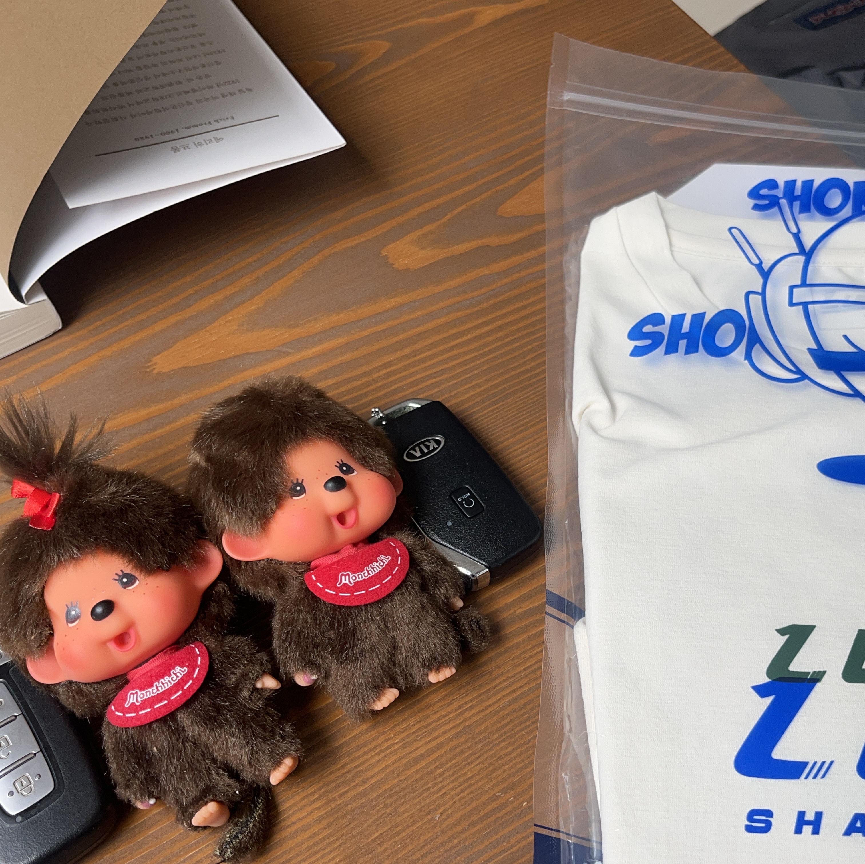 Monchhichi Bighead SS Boy Key Chain Brown, Monchhichi Bighead SS Girl Key Chain Brown 착용 스타일 - 1