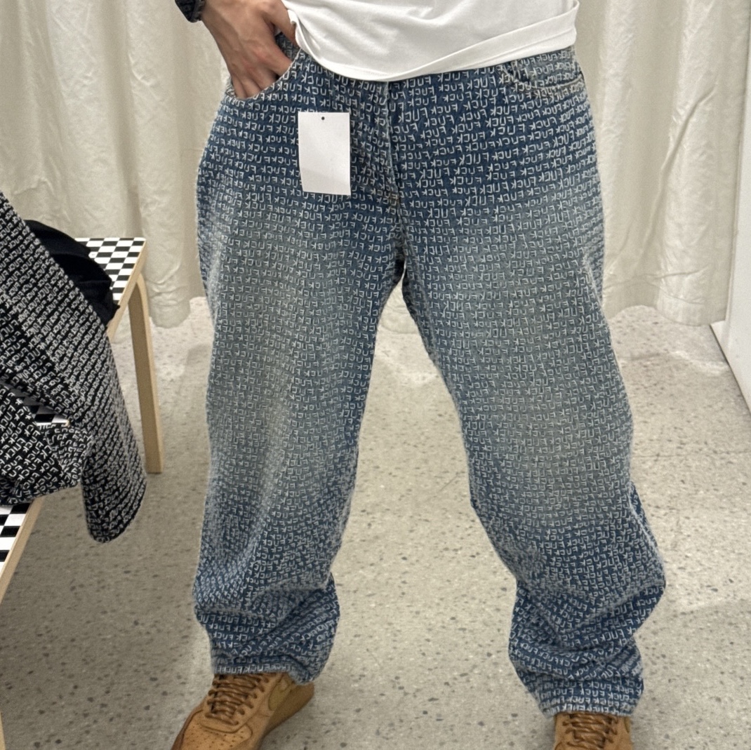 Supreme Fuck Stitch Loose Fit Jeans Blue - 25SS, Nike Air Force 1 '07 WB Flax 착용 스타일