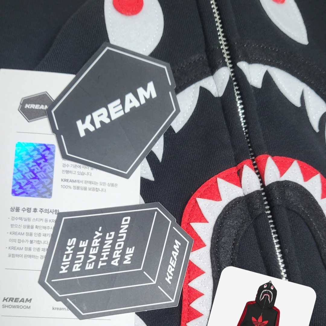 BAPE ABC Camo Shark Full Zip Hoodie Blue, Adidas x BAPE Ultimate Shark Hoodie Black - KR Sizing 착용 스타일 - 3