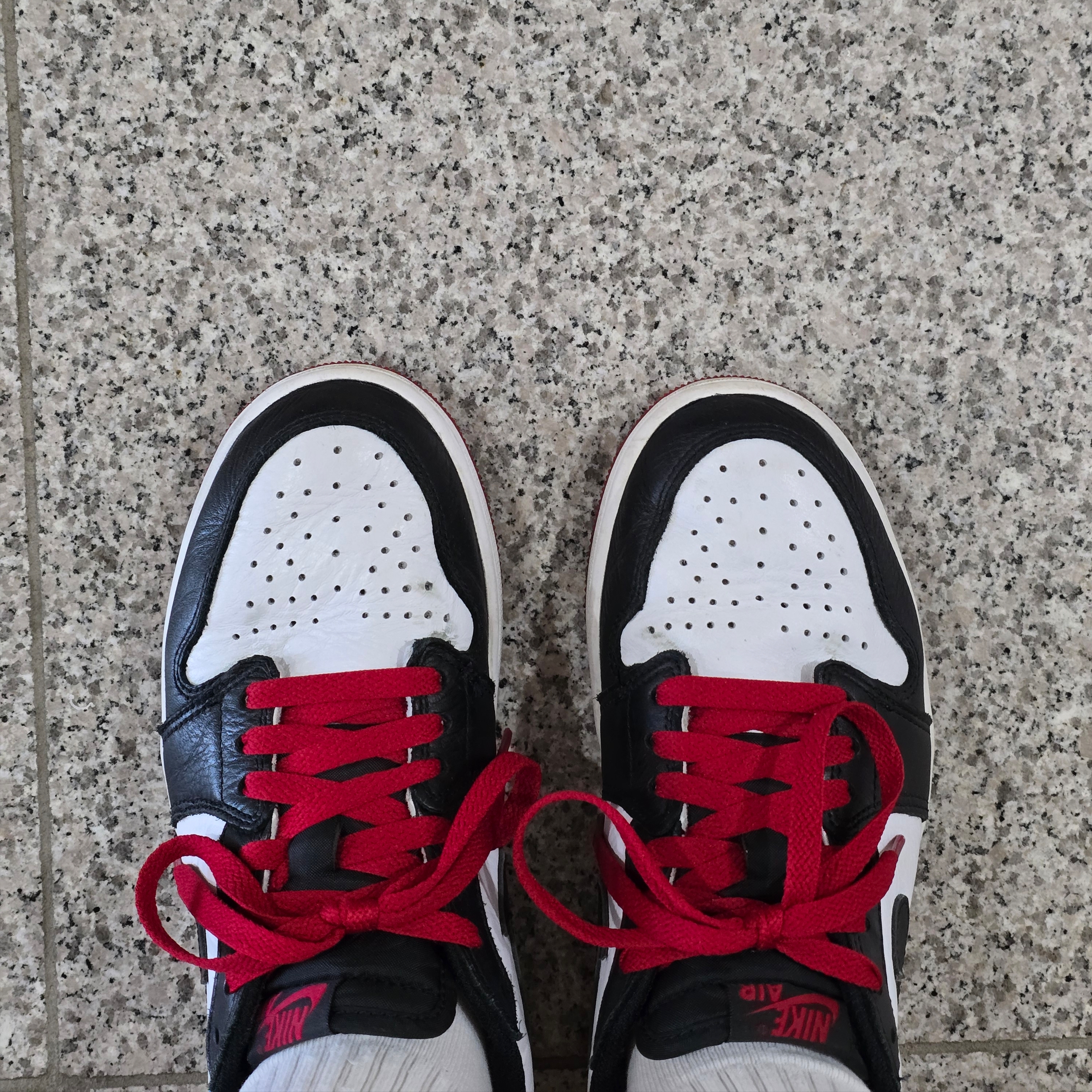 Jordan 1 Retro Low OG Black Toe 착용 스타일
