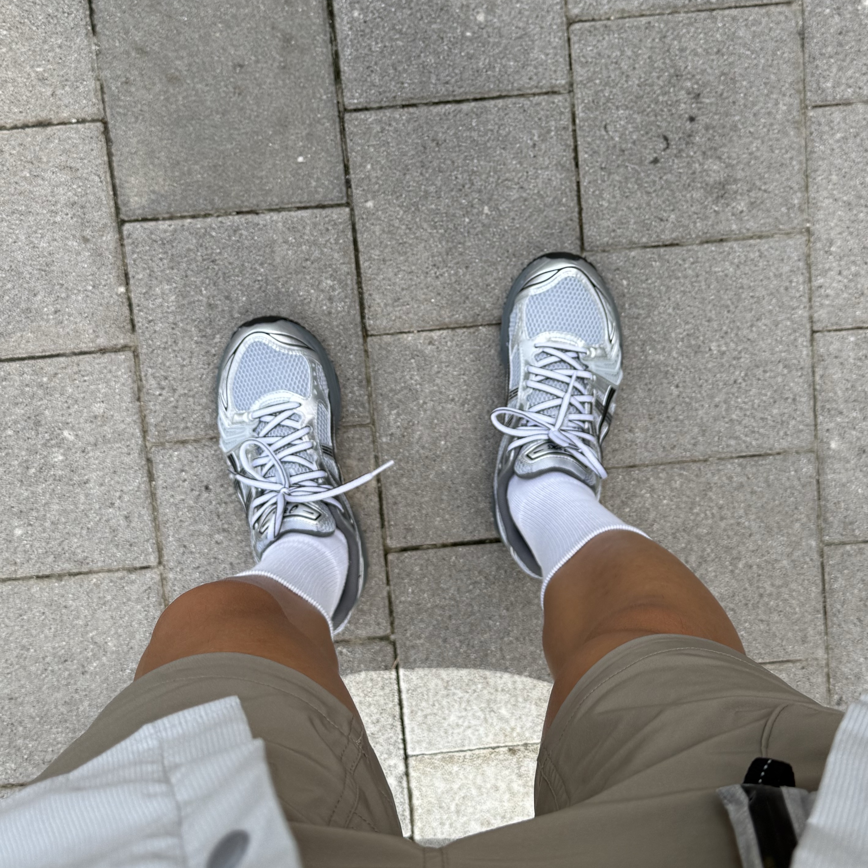 Asics x Urban Research Gel-Kayano 14 Pure Silver Black 착용 스타일