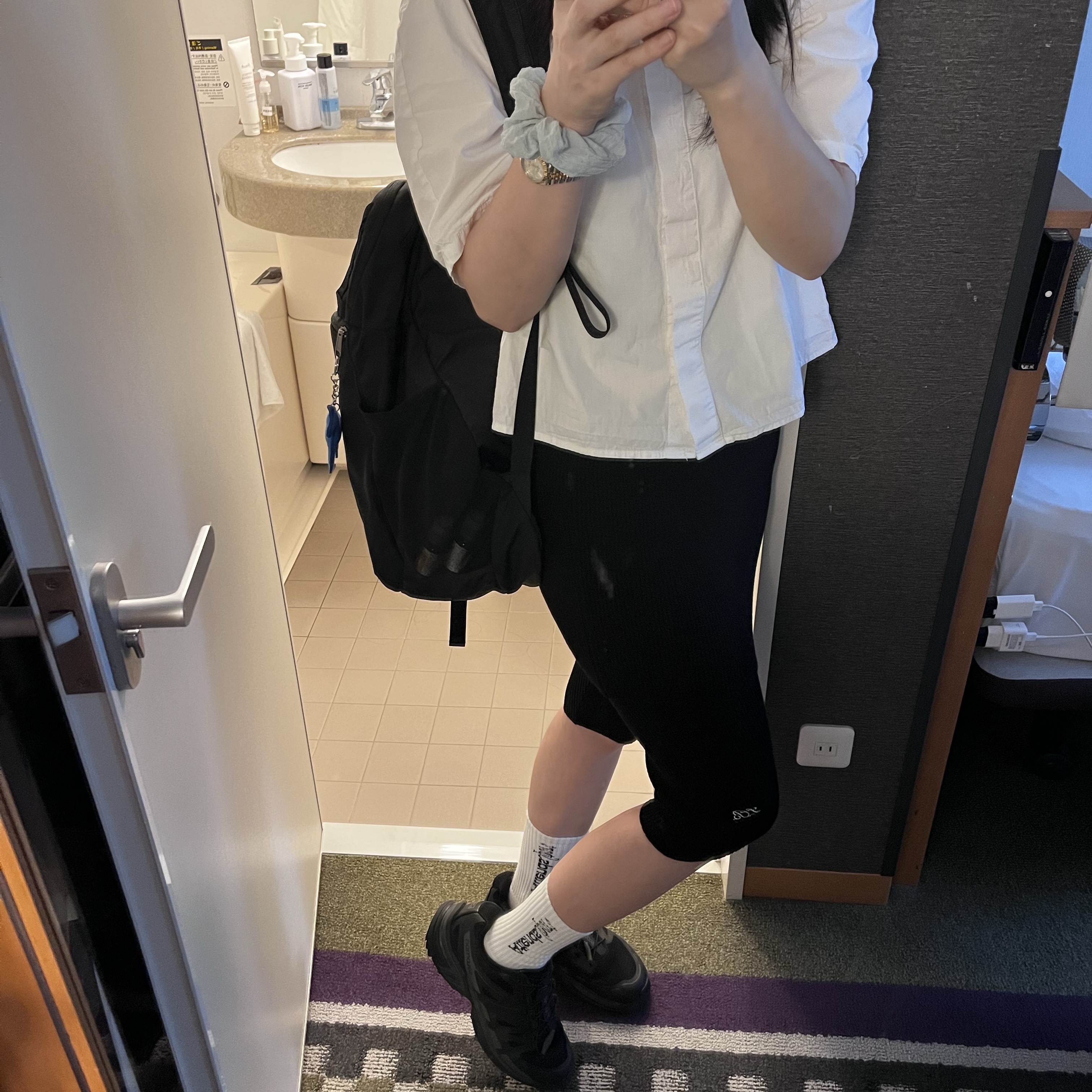 Salomon Mont LT Backpack Black 착용 스타일 - 2