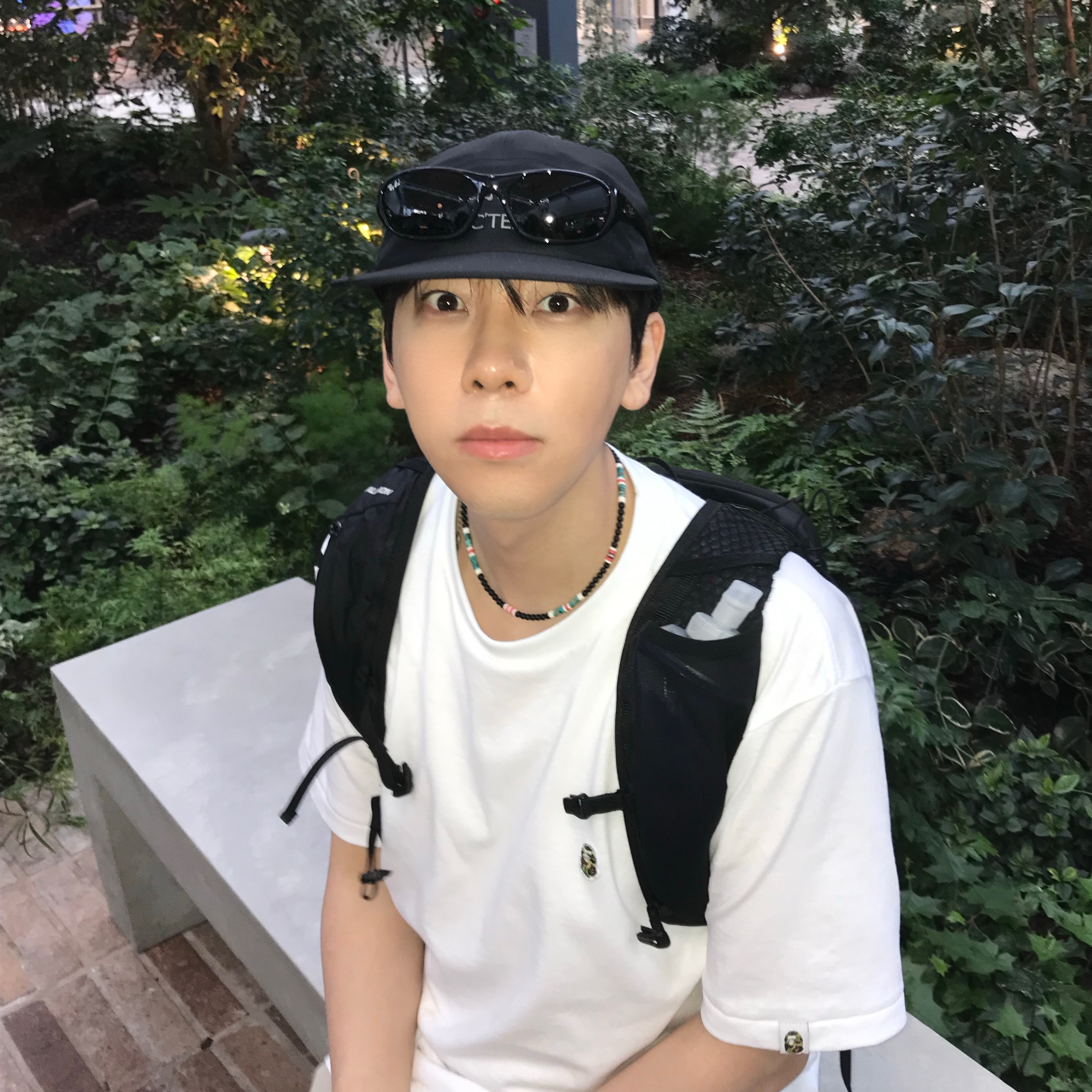 Ray-Ban DADDY-O II Polished Black Frame Green Classic G-15 Lenses, Arc'teryx Gore 5 Panel Cap Black 착용 스타일