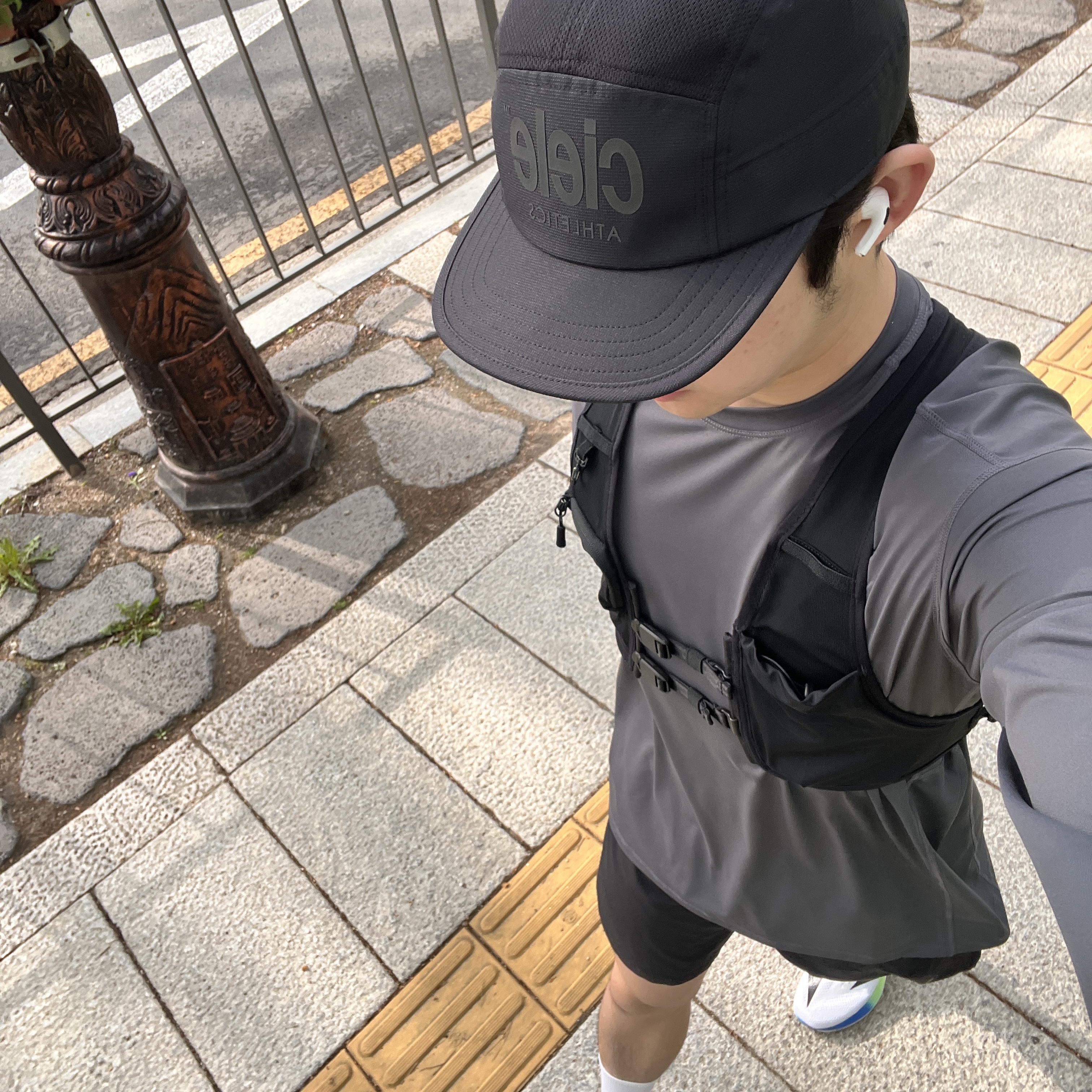 Ciele Athletics GOCap Athletics Shadowcast, Mizuno Neo Zen White Black 착용 스타일 - 2
