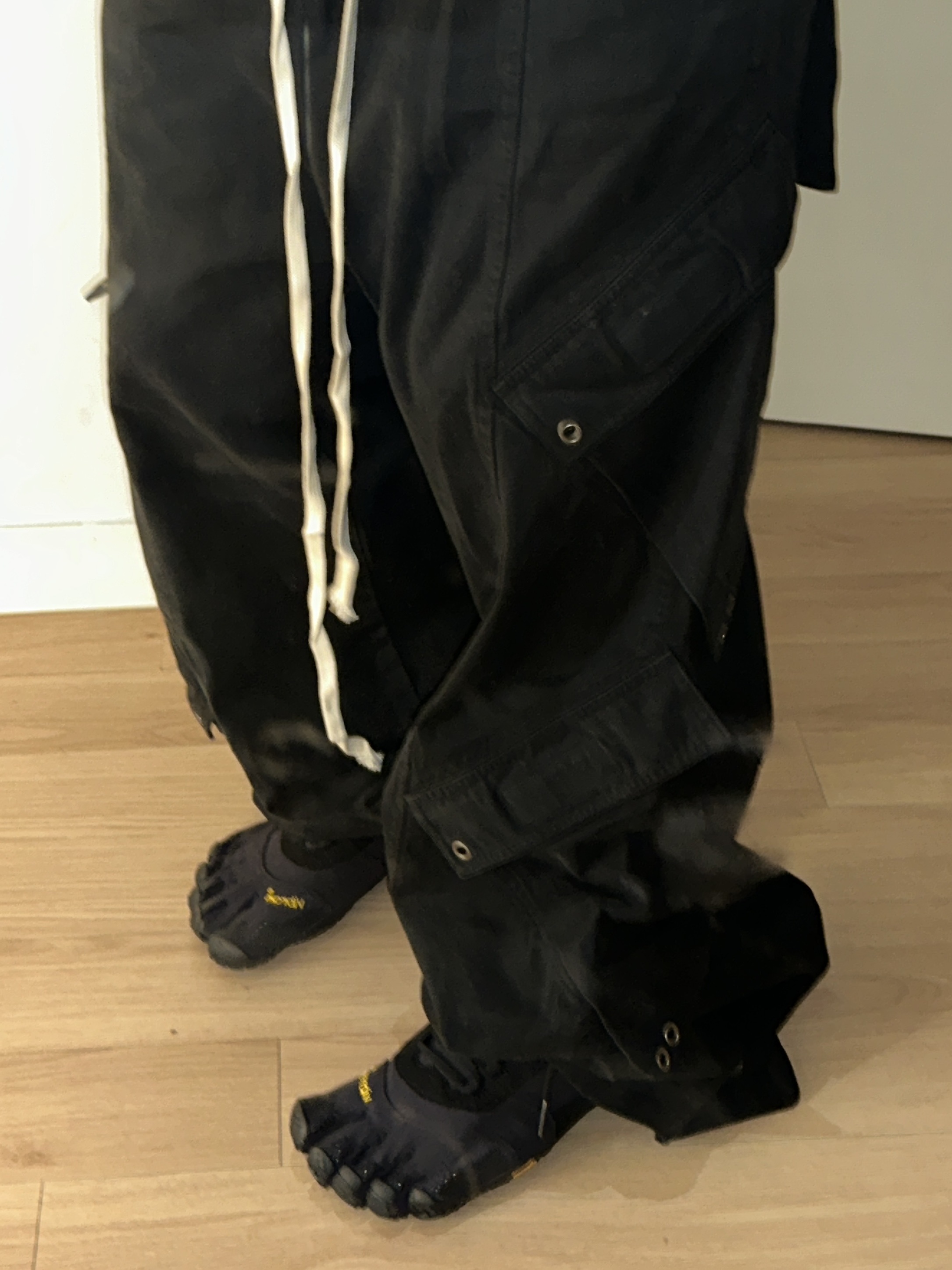 Hono Report Leaf Bracelet, Vibram Fivefingers V-Trek Black 착용 스타일 - 5