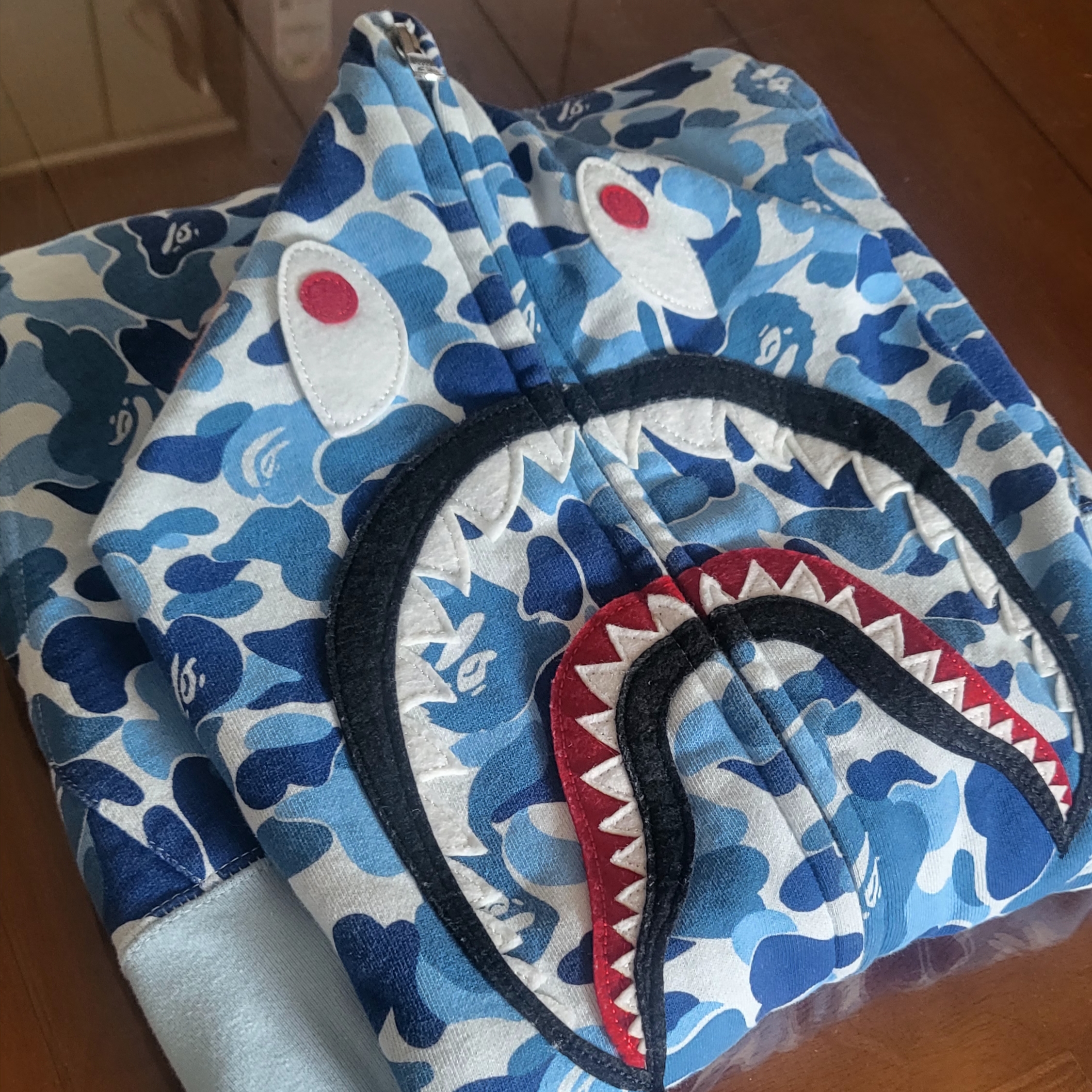 BAPE ABC Camo Shark Full Zip Hoodie Blue, Adidas x BAPE Ultimate Shark Hoodie Black - KR Sizing 착용 스타일 - 2