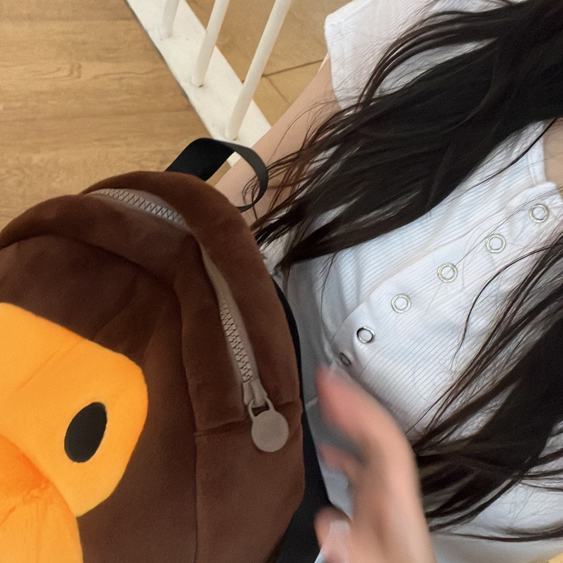 BAPE Baby Milo Plush Backpack Brown 착용 스타일