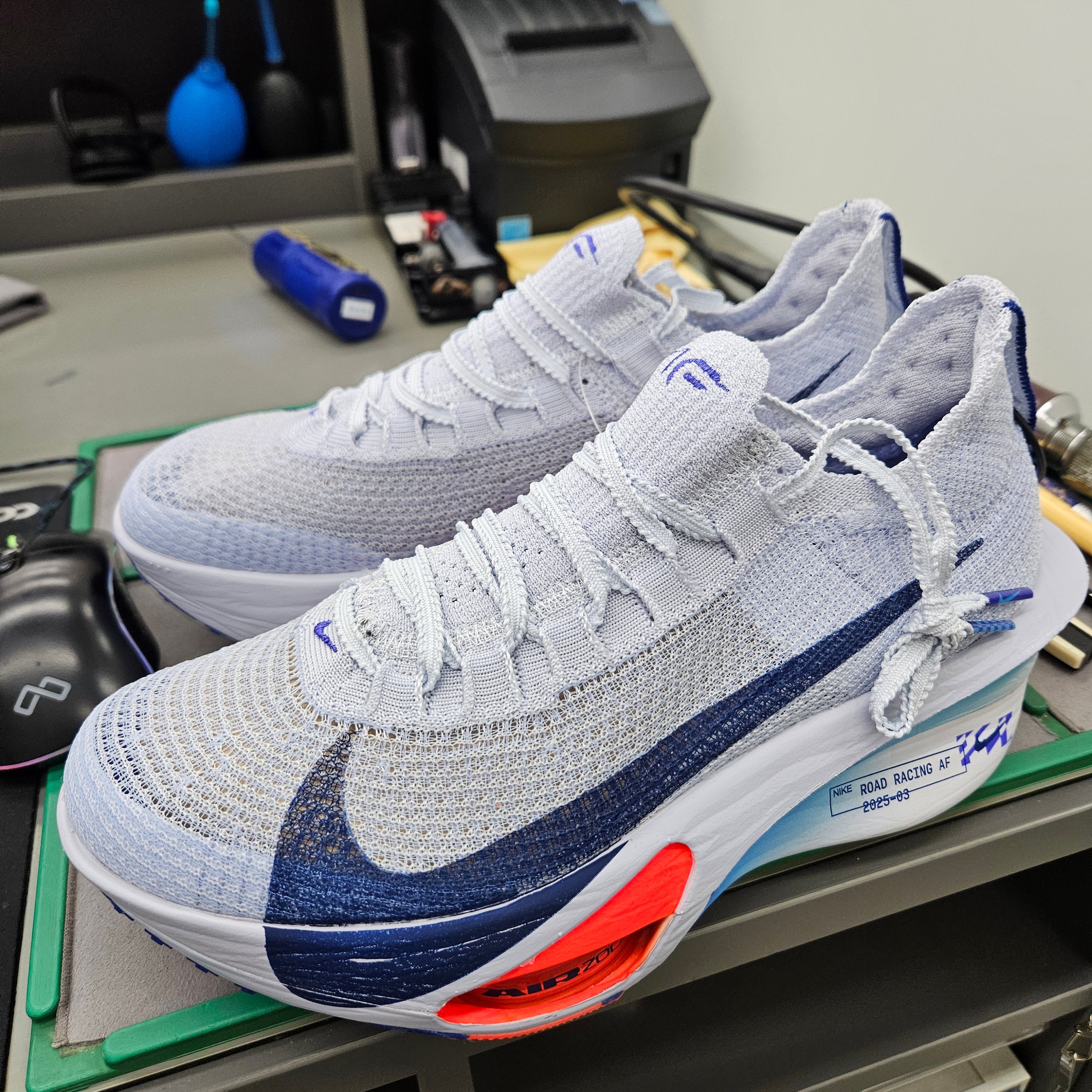 Nike Air Zoom Alphafly Next% 3 Football Grey Ghost 착용 스타일 - 1