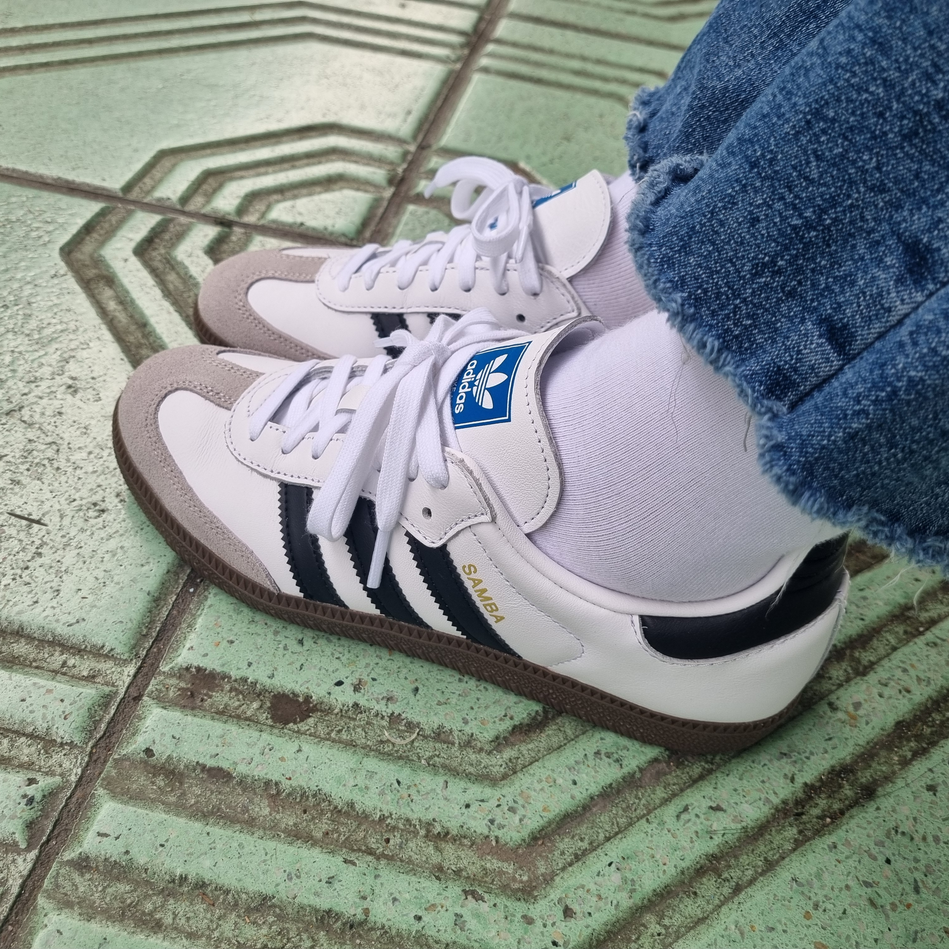 Adidas Samba OG Cloud White 착용 스타일 - 1