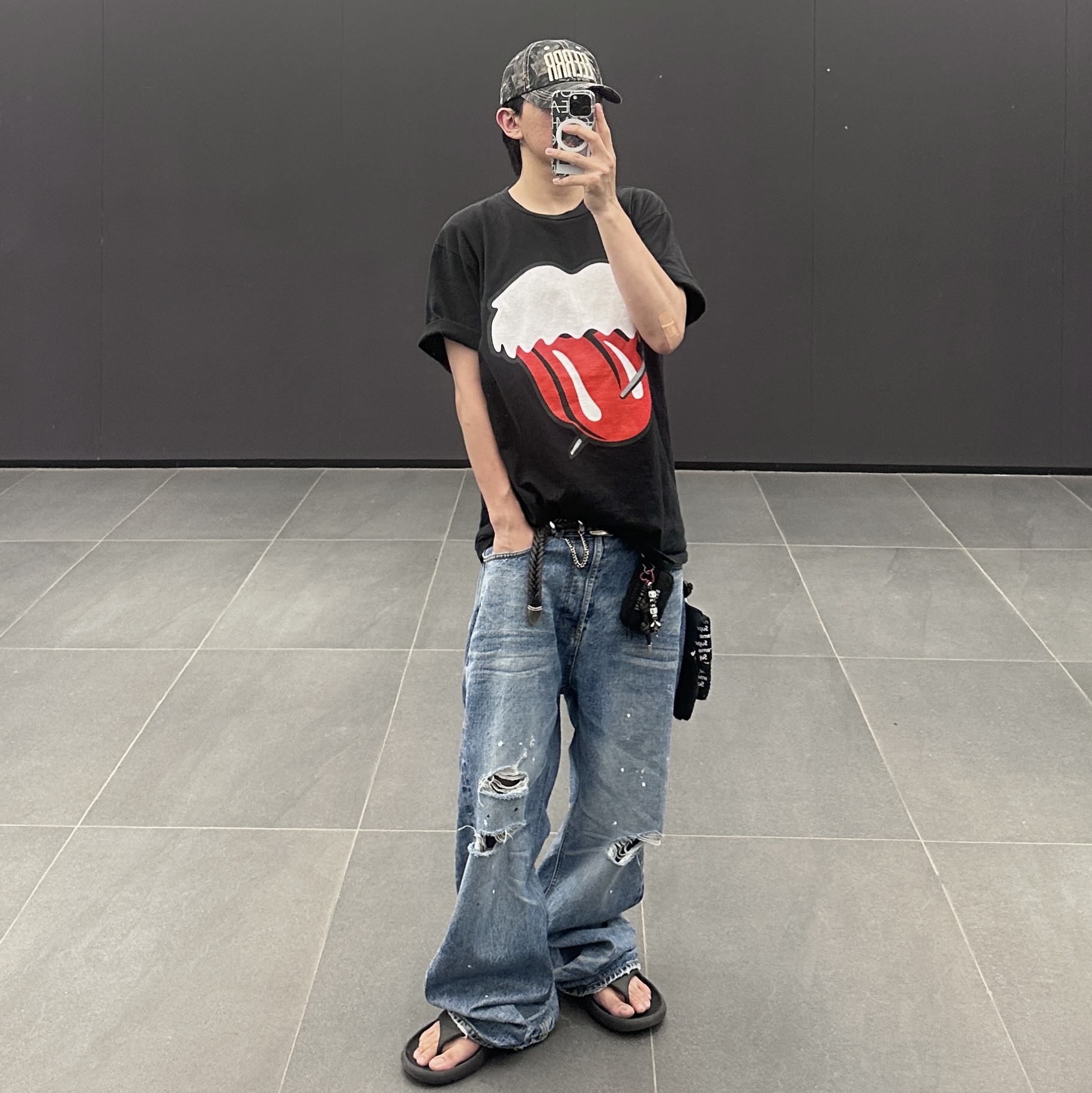 Farfromwhat Far Vintage Washed Jeans Blue 착용 스타일 - 1
