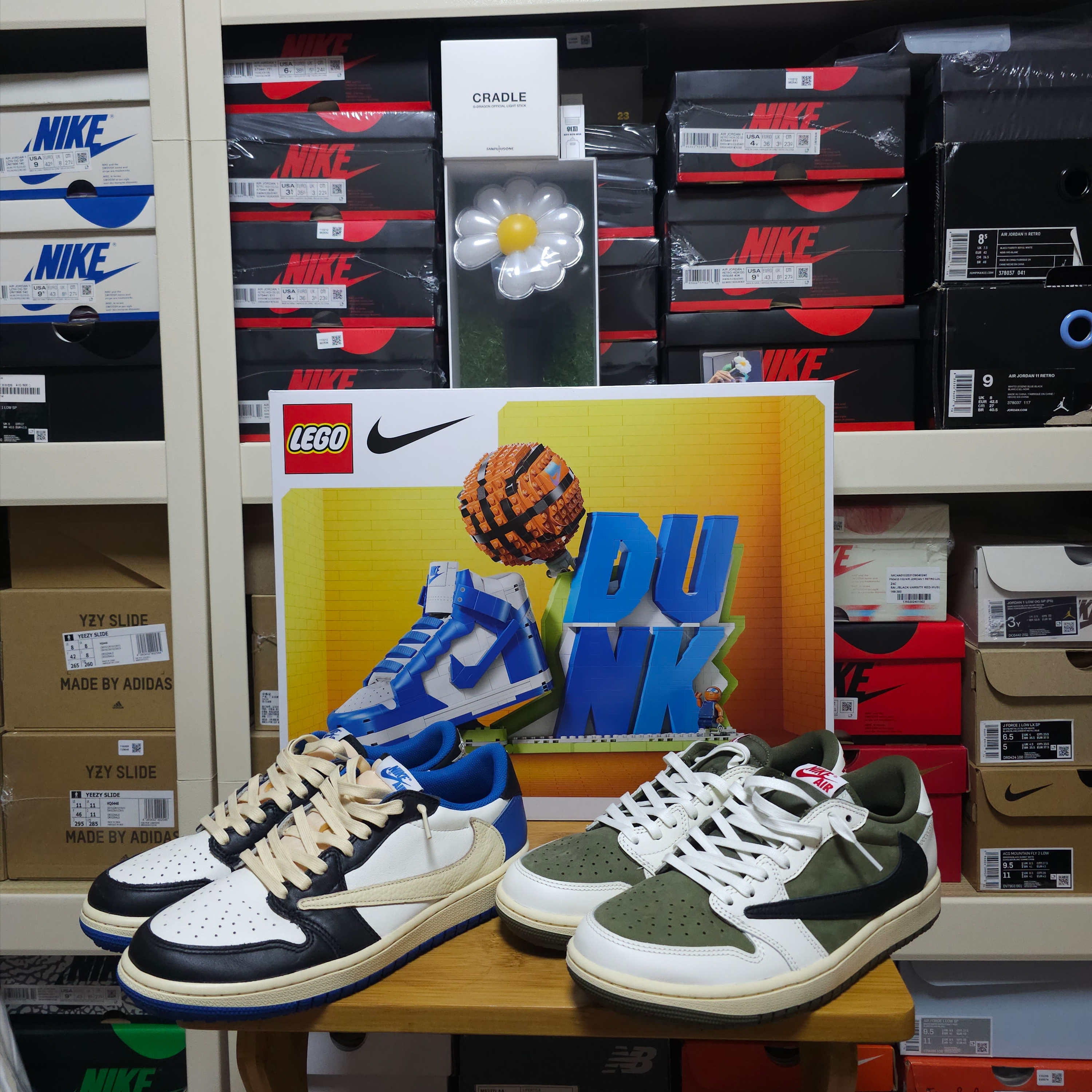 Lego x Nike Dunk Set, Jordan 1 x Travis Scott x Fragment Retro Low OG SP Military Blue 착용 스타일
