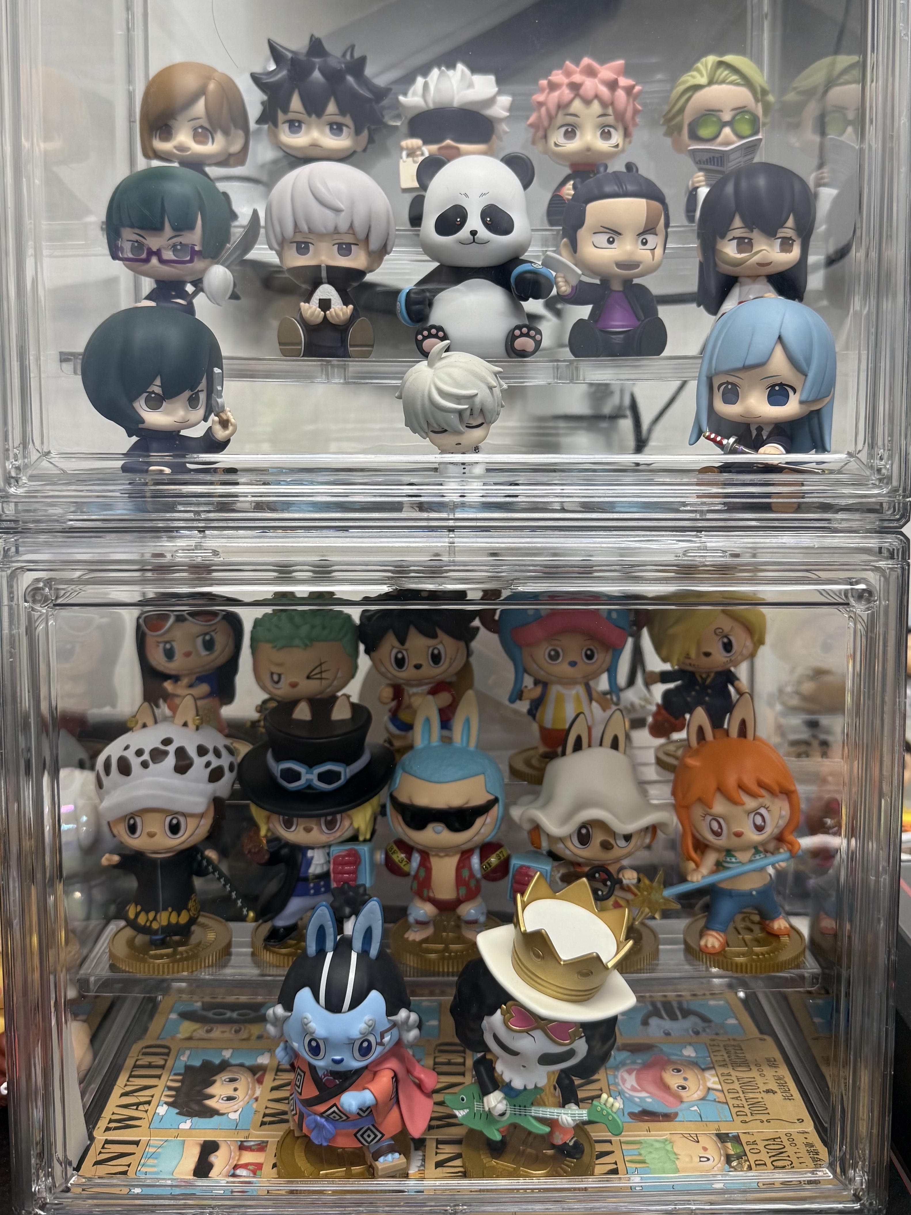 Pop Mart Labubu The Monsters x One Piece Series Figures Sealed Case (12 Blind Boxes), Pop Mart Jujutsu Kaisen Uniform Series Sealed Case (12 Blind Boxes) 착용 스타일