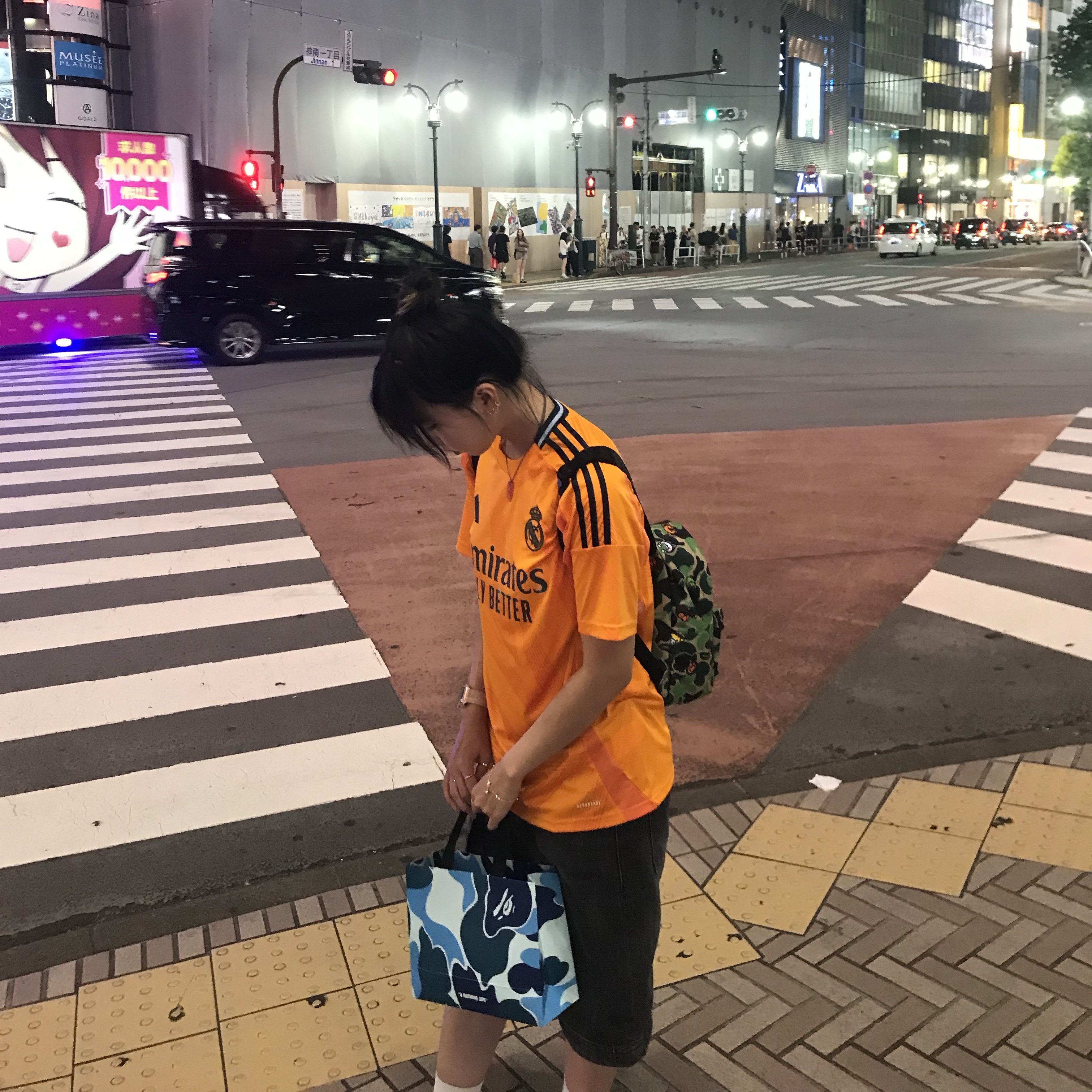 (W) Mischief Denim Bermuda Pants Faded Black, BAPE Baby Milo Mini Backpack Green 착용 스타일 - 2