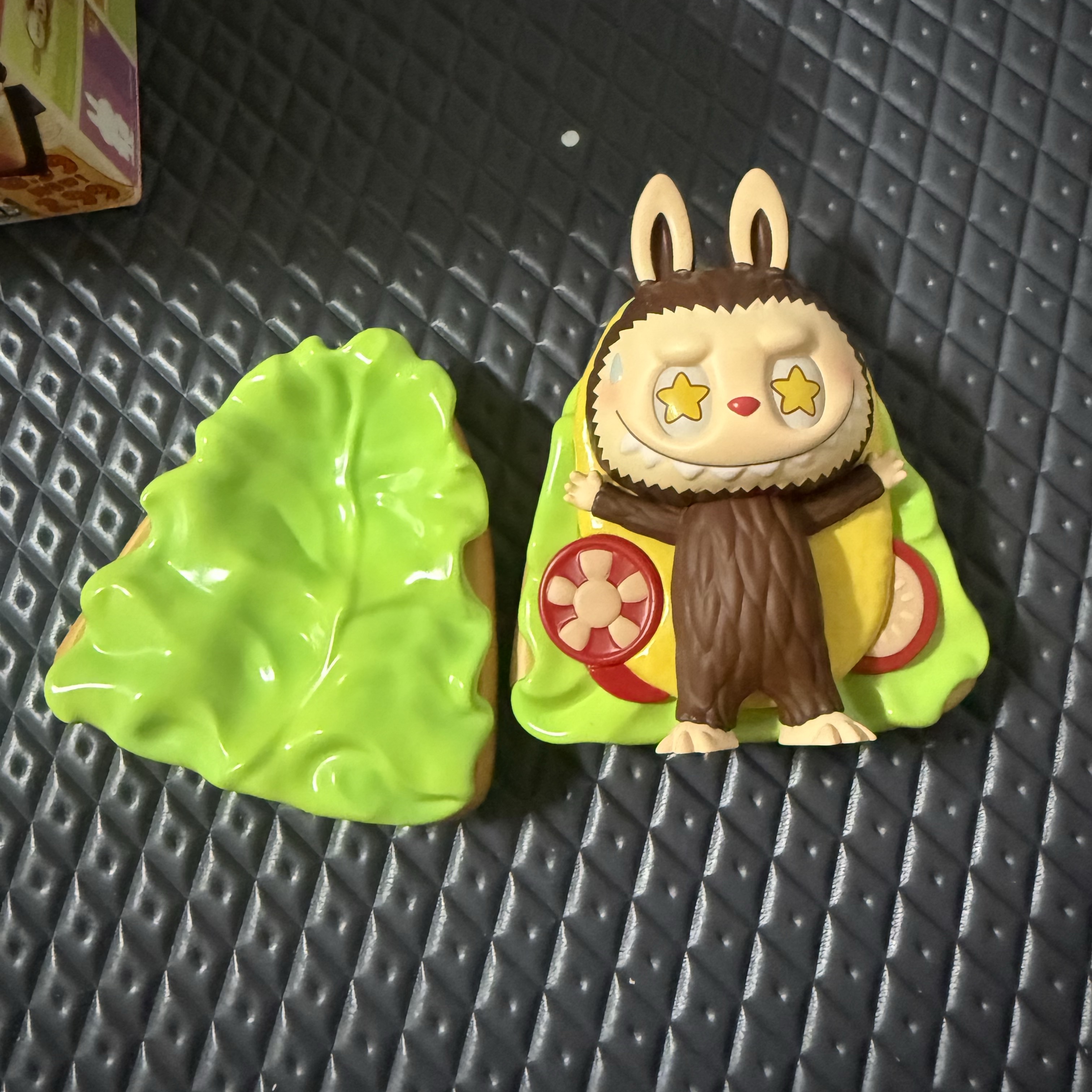 Pop Mart Labubu The Monsters Wacky Mart Series Figures (1 Blind Box) 착용 스타일 - 3