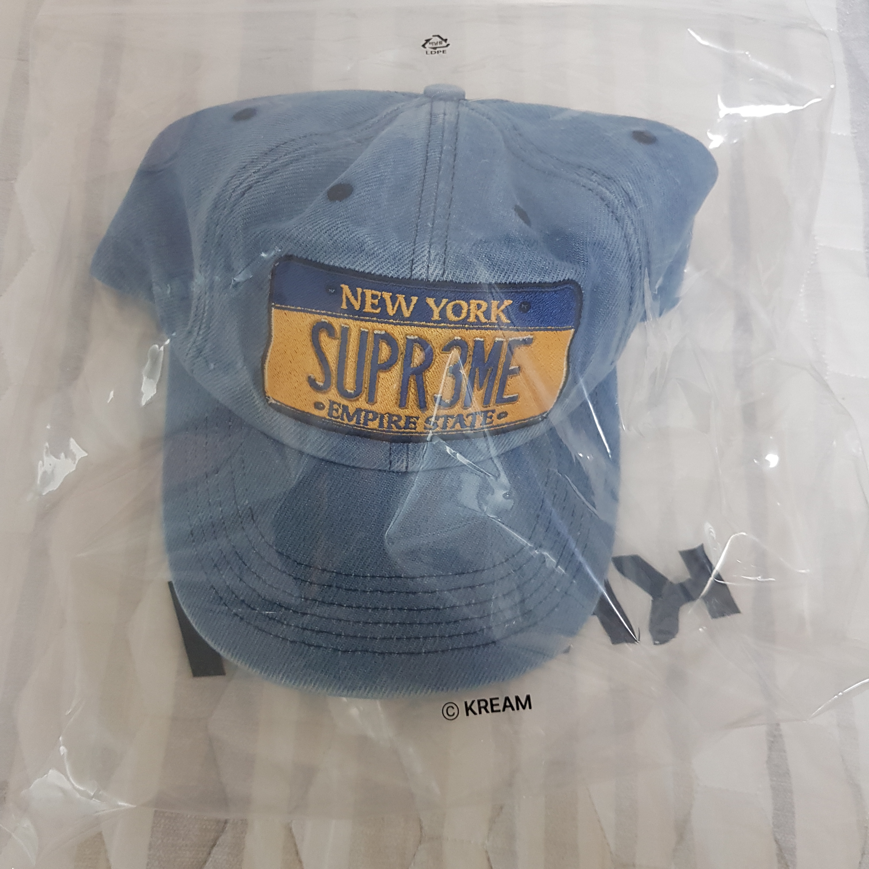 Supreme License Plate 6-Panel Denim - 25SS 착용 스타일