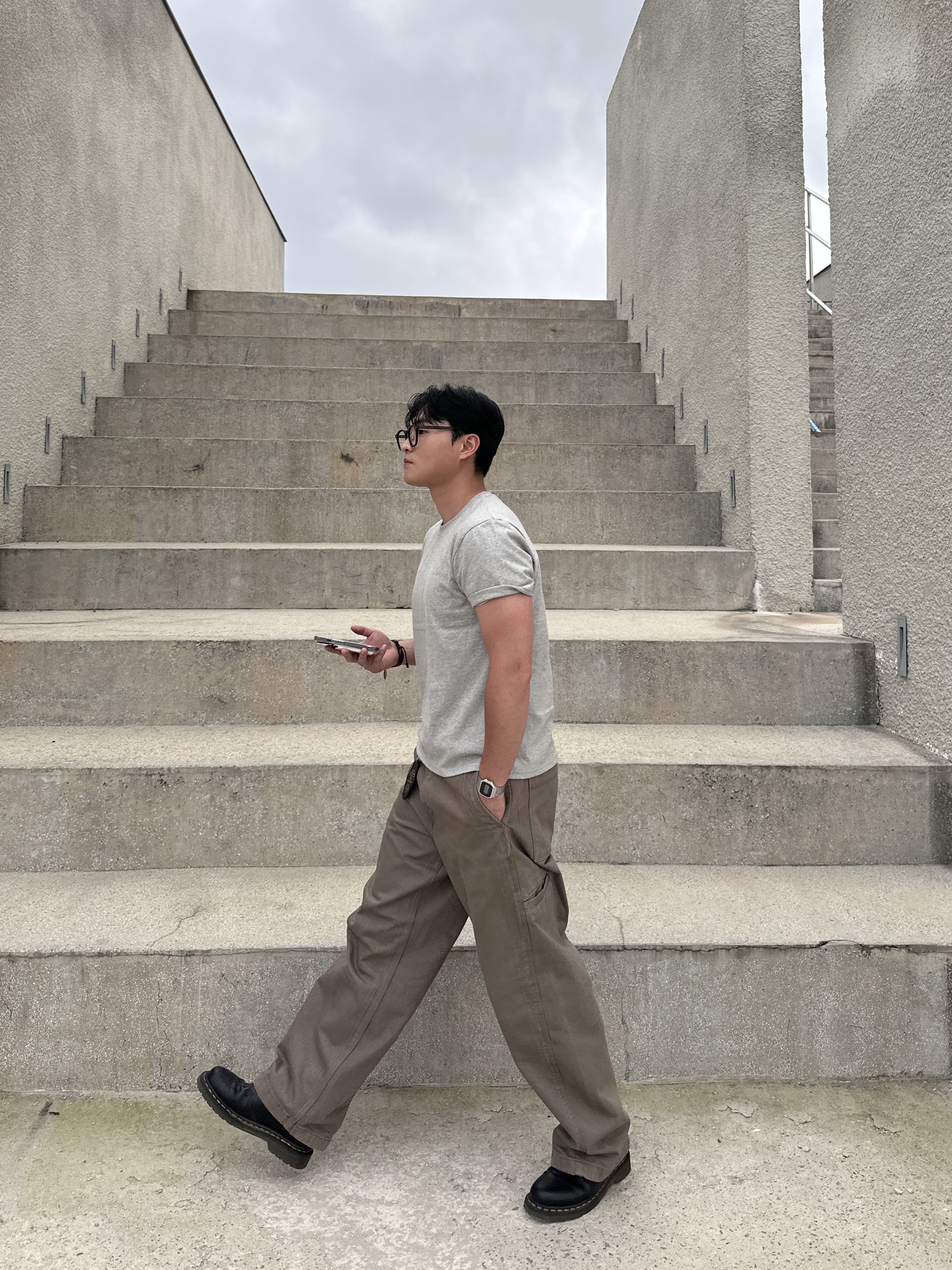 Dr. Martens 1461 Smooth Black, GU Barrel Leg Work Pants Brown 착용 스타일 - 3