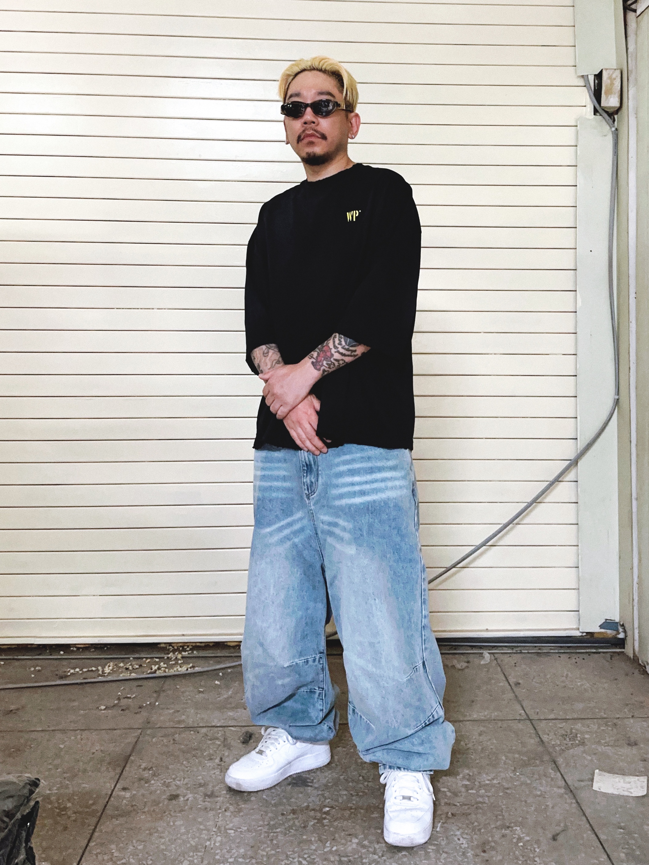 NOD Glen Wide Baggy Denim Pants Light Blue, Wapworks Hardwork Crop T-Shirt Black 착용 스타일 - 1