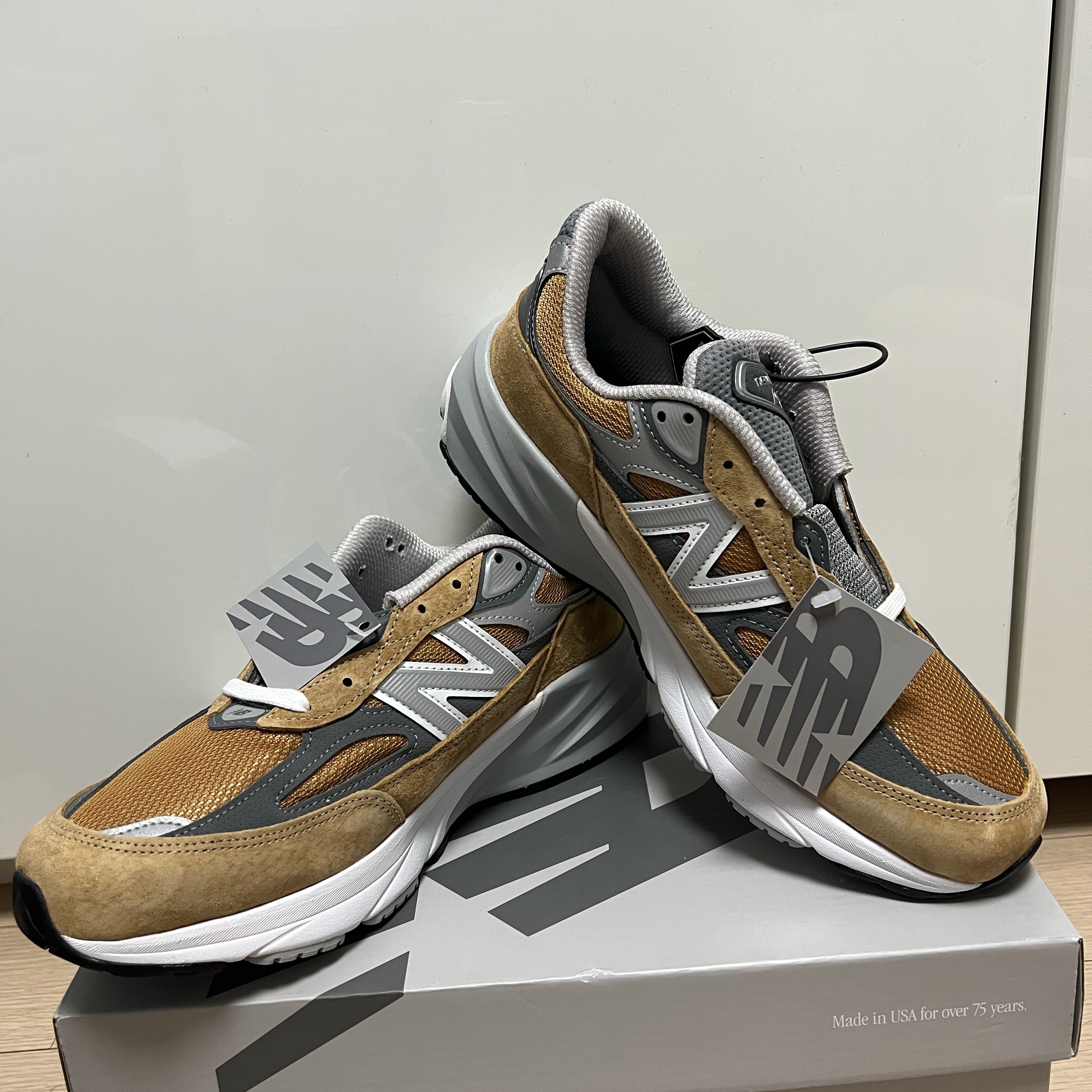 New Balance 990v6 Made in USA Workwear Grey 착용 스타일 - 1