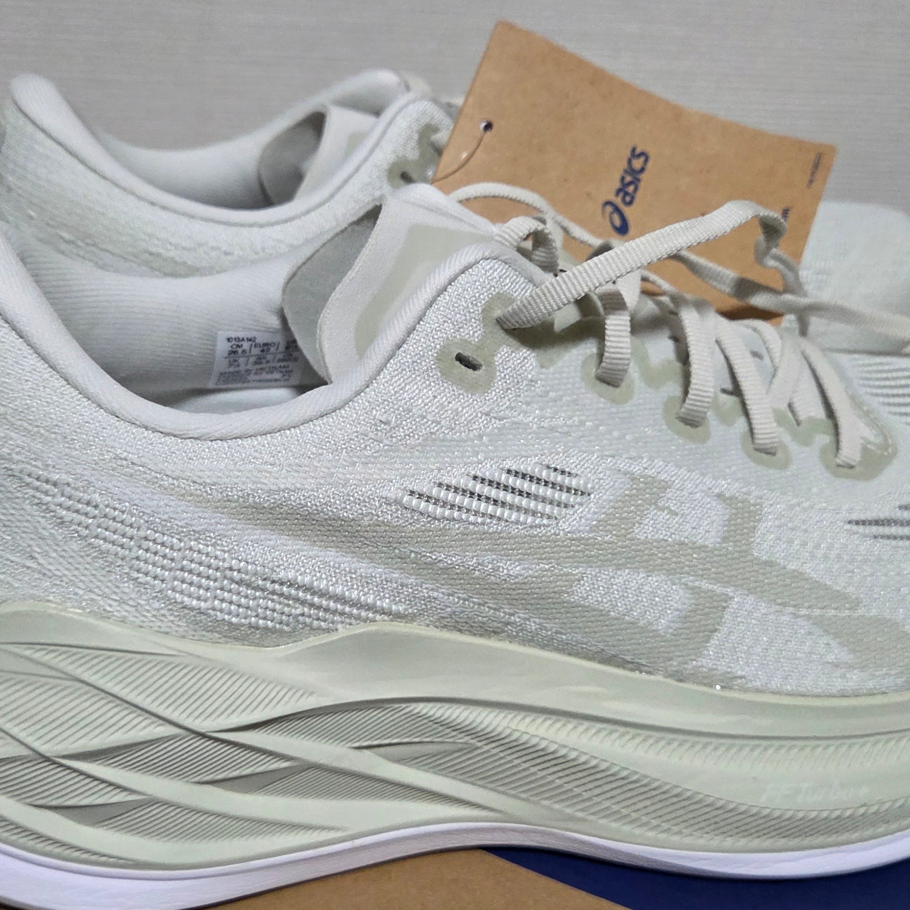 Asics Superblast 2 Lake Grey White Sage 착용 스타일 - 1