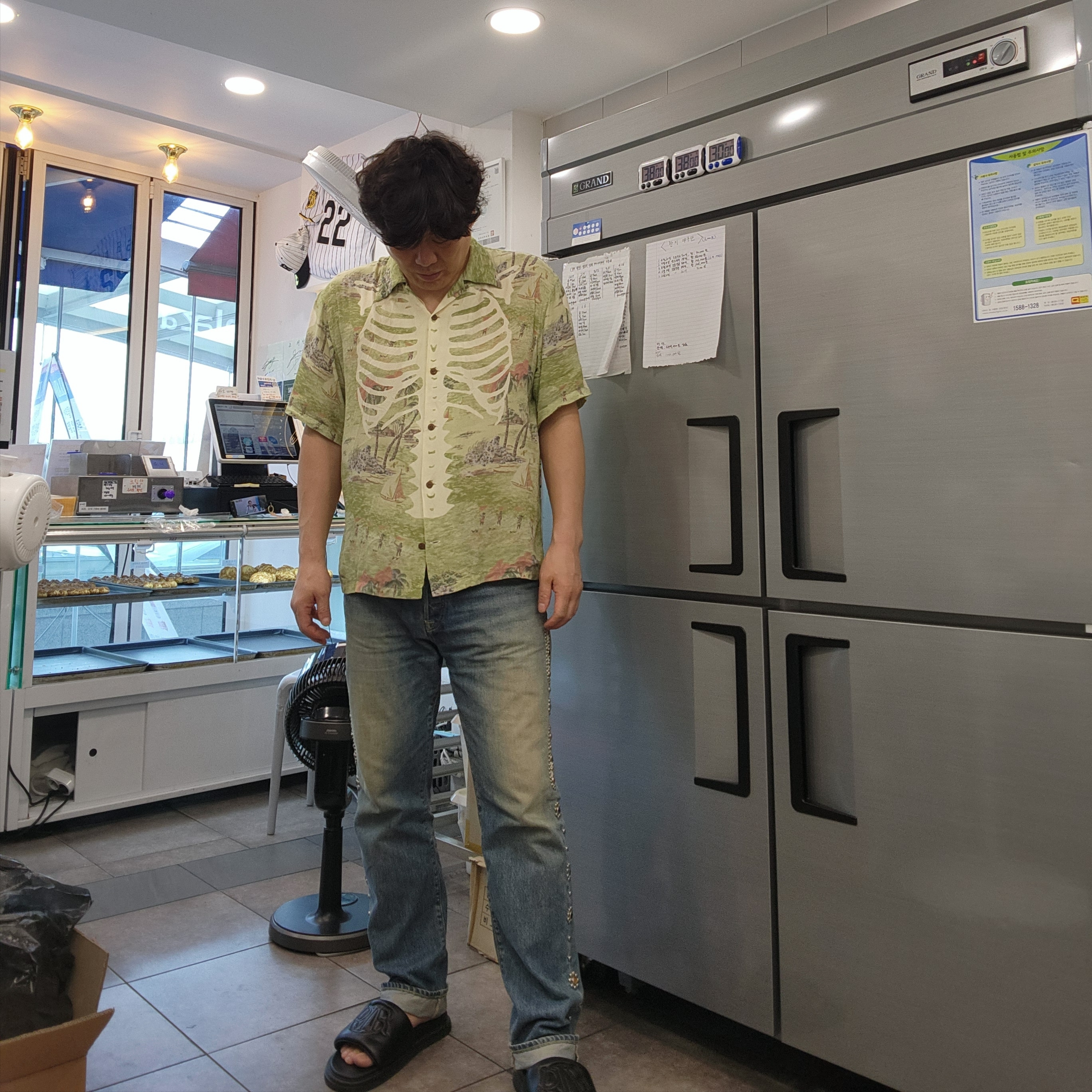 Kapital Kamehameha Bone Aloha Shirt Khaki, Supreme Last Supper Leather Belt Multicolor - 25SS 착용 스타일 - 1
