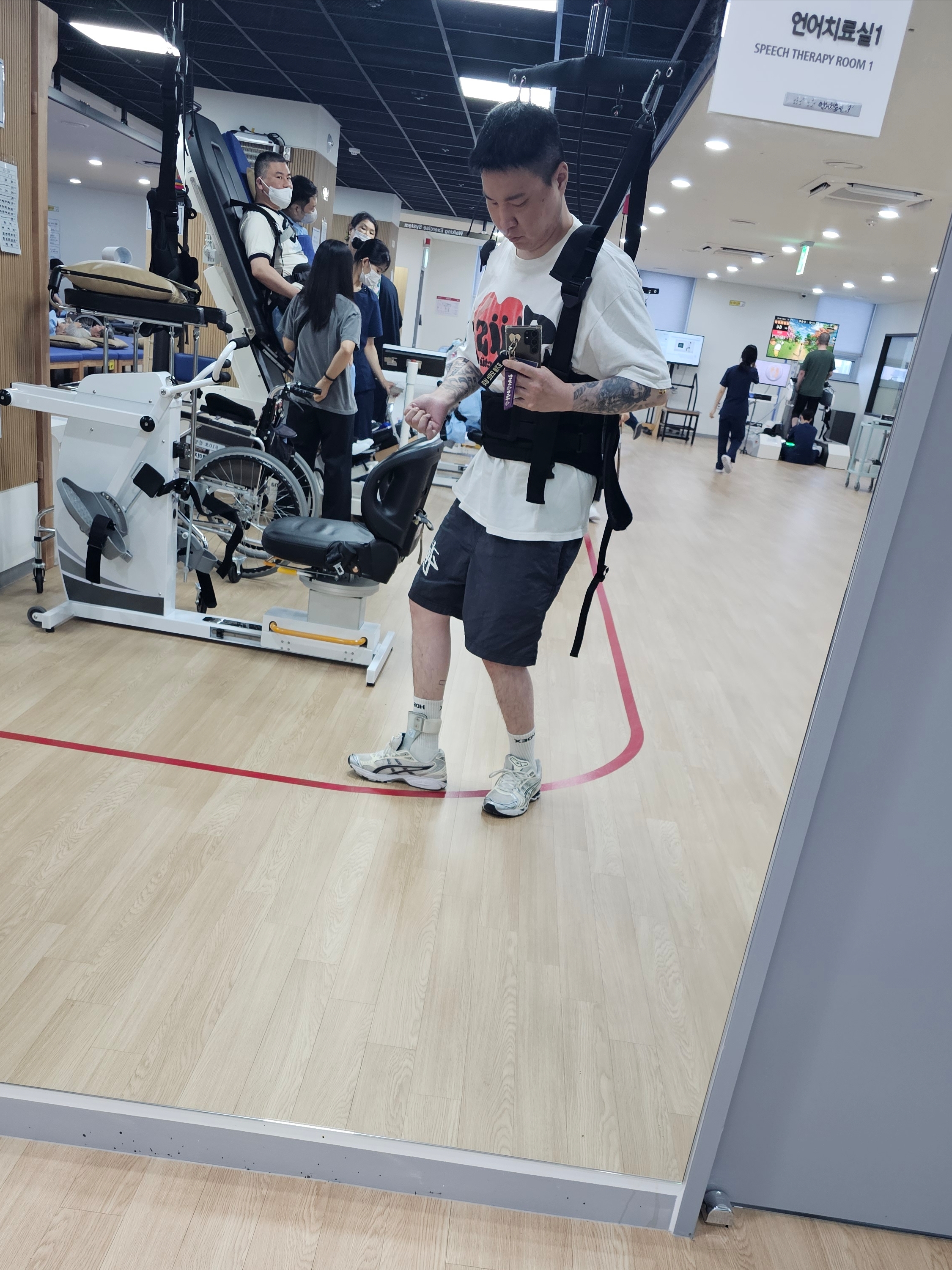 (W) Asics Gel-Kayano 14 White Midnight, Nike x Stussy Shorts Black (FJ9167-010) 착용 스타일