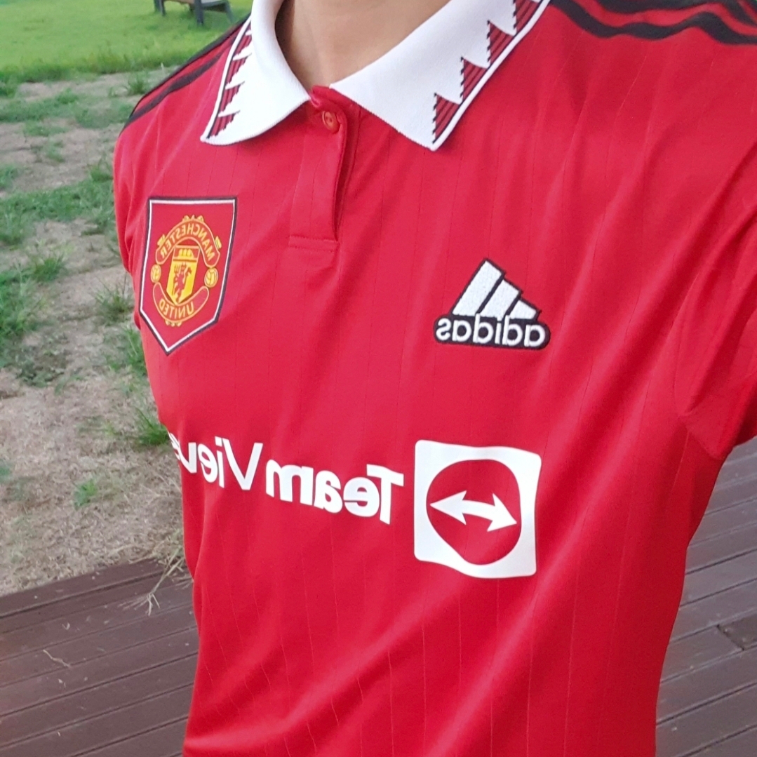 Adidas Manchester United 2022/23 Home Jersey Real Red - KR Sizing (Non Marking Ver.), Adidas Manchester United 2022/23 Home Jersey Real Red - US Sizing (Non Marking Ver.) 착용 스타일