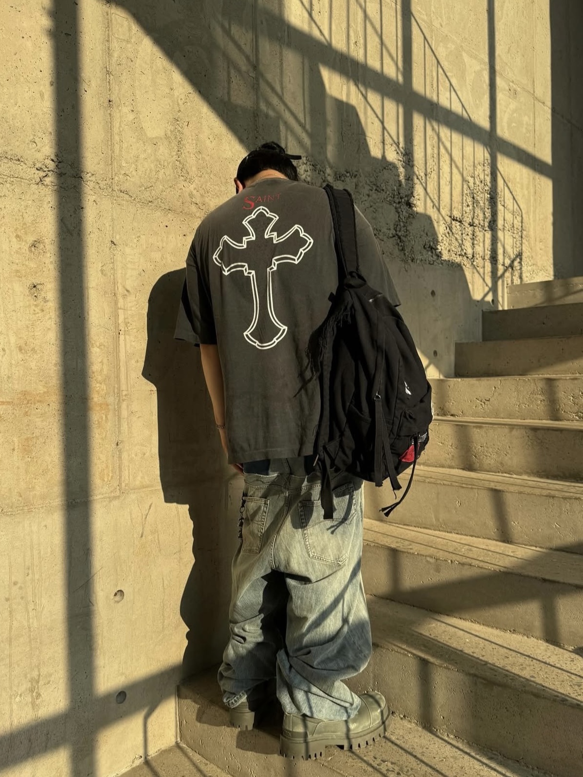 Saint Mxxxxxx x 2Pac S/S T-Shirt Black - 25SS 착용 스타일