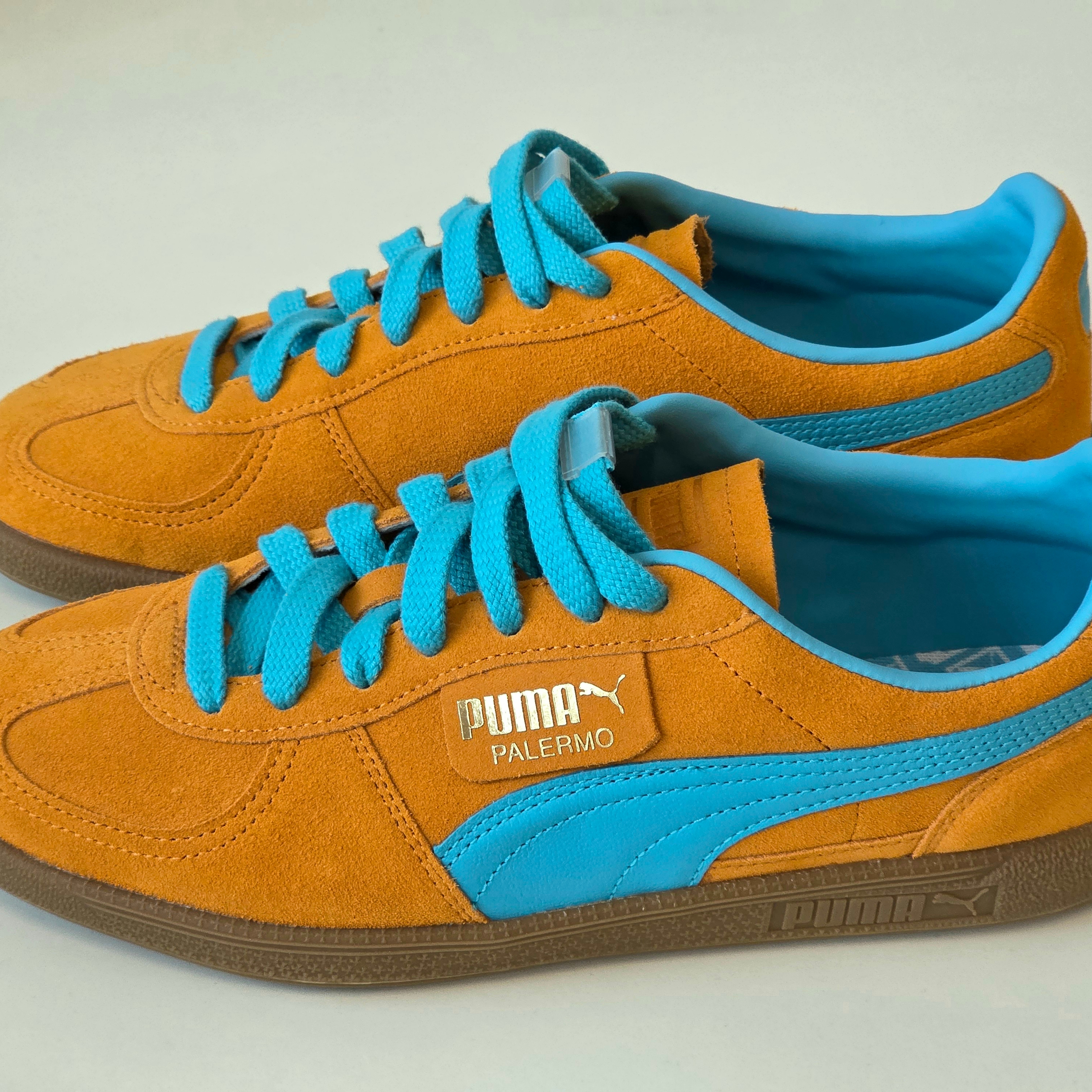 Puma Palermo Dark Cheddar Bright Aqua 착용 스타일 - 1