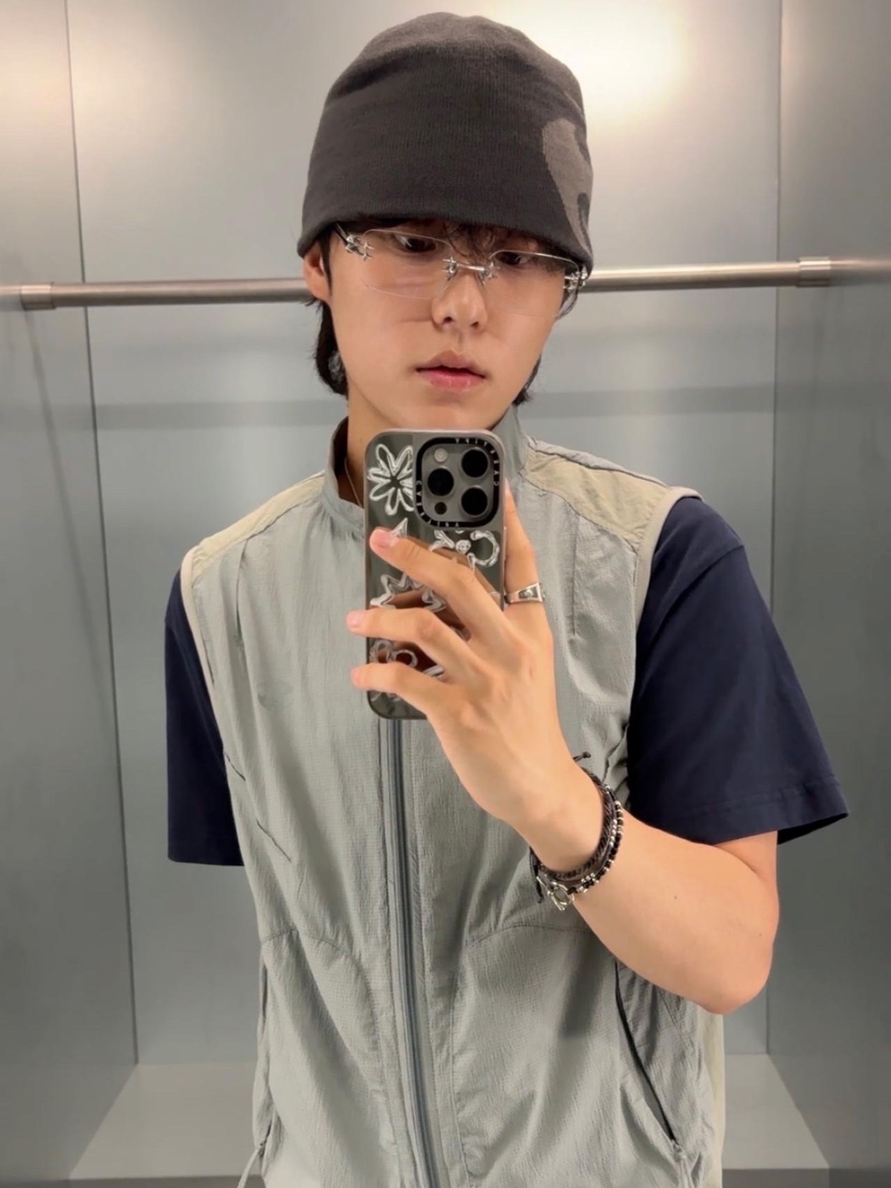 Sansan Gear Terraface Vest Blue Grey, Sansan Gear Pulse Of Rebirth T-Shirt Navy 착용 스타일