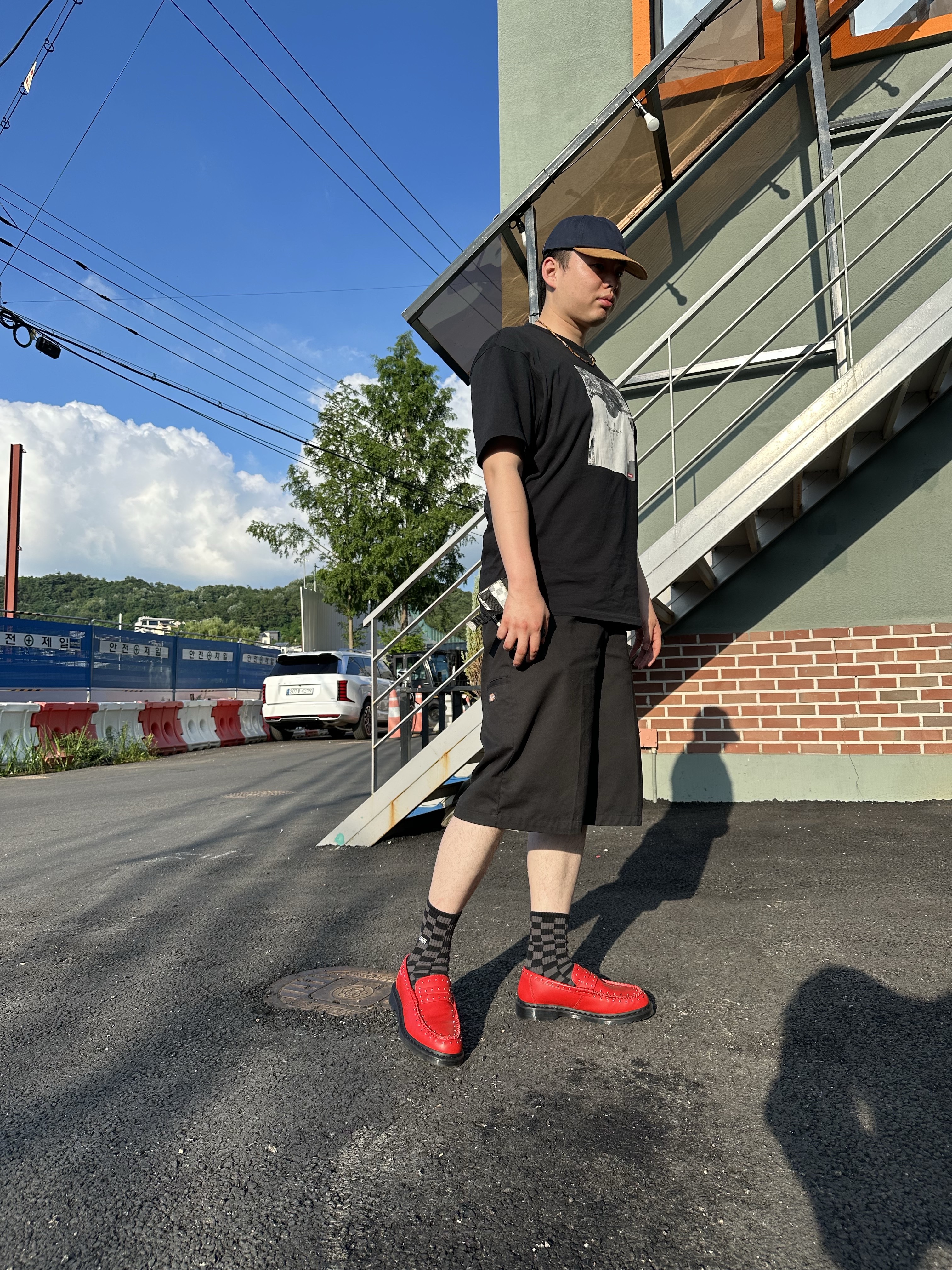 Dr. Martens x Supreme Studded Penton Loafers Red - 25SS, Human Made 6-Panel Twill Cap Navy 착용 스타일