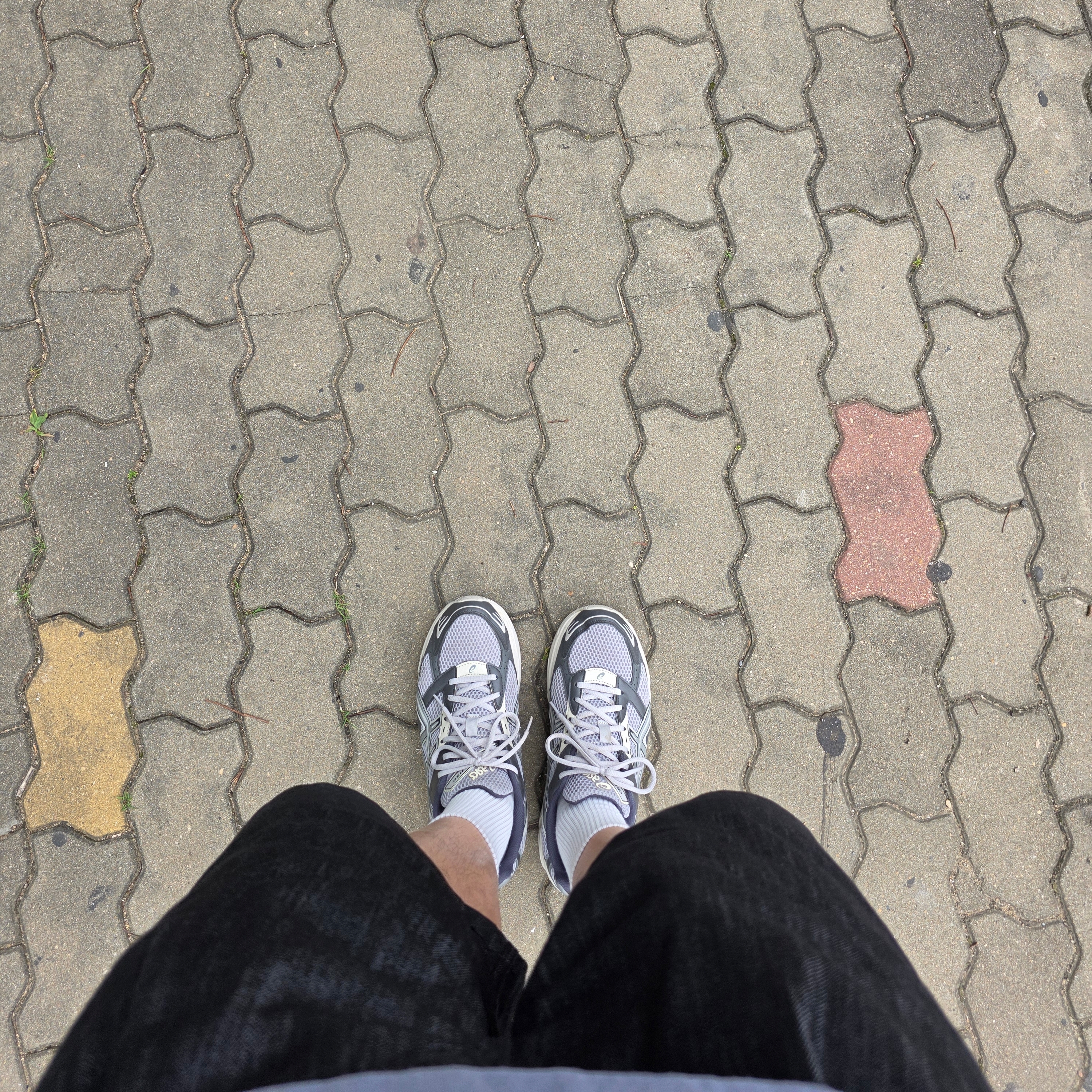 Asics Gel-1130 Oyster Grey Clay Grey 착용 스타일