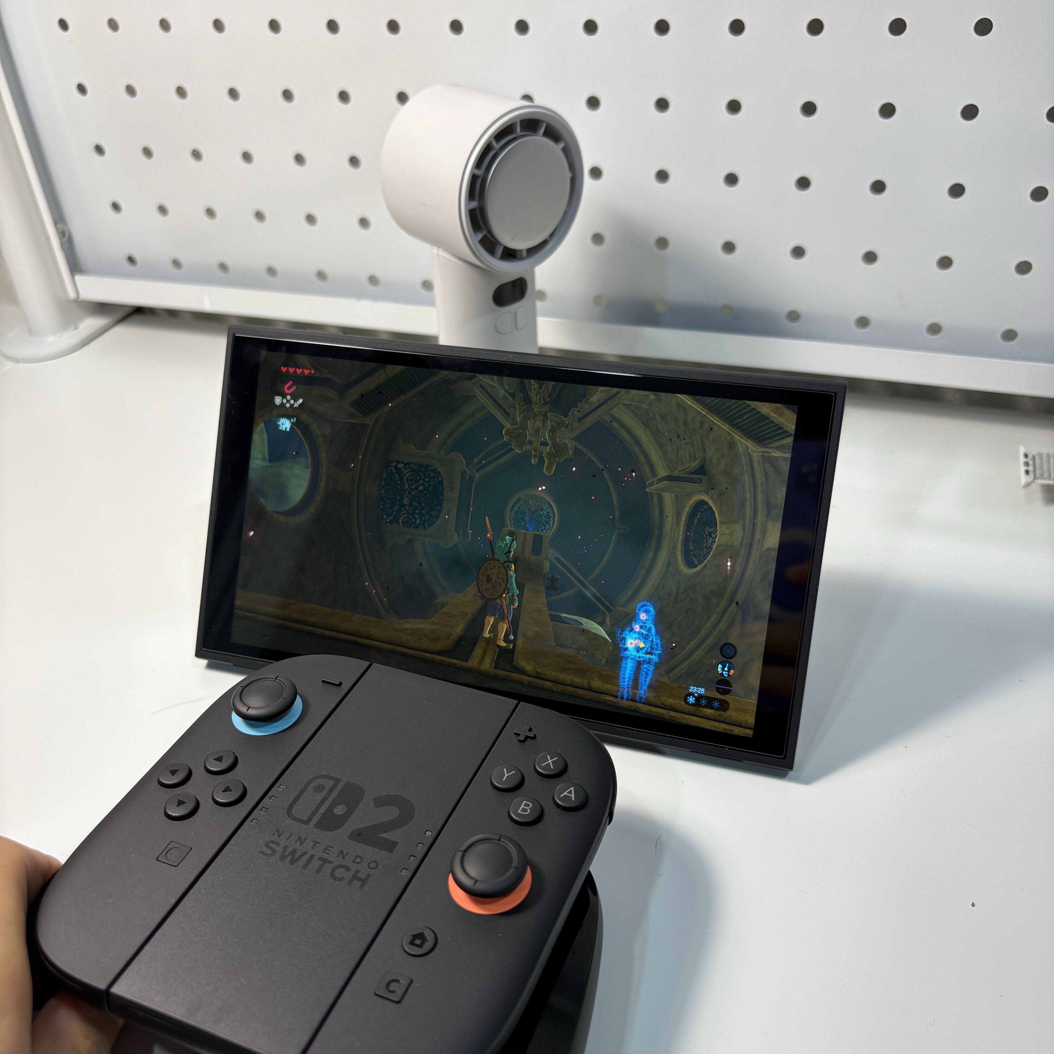 Nintendo Switch 2 Black (Korean Ver.) 착용 스타일