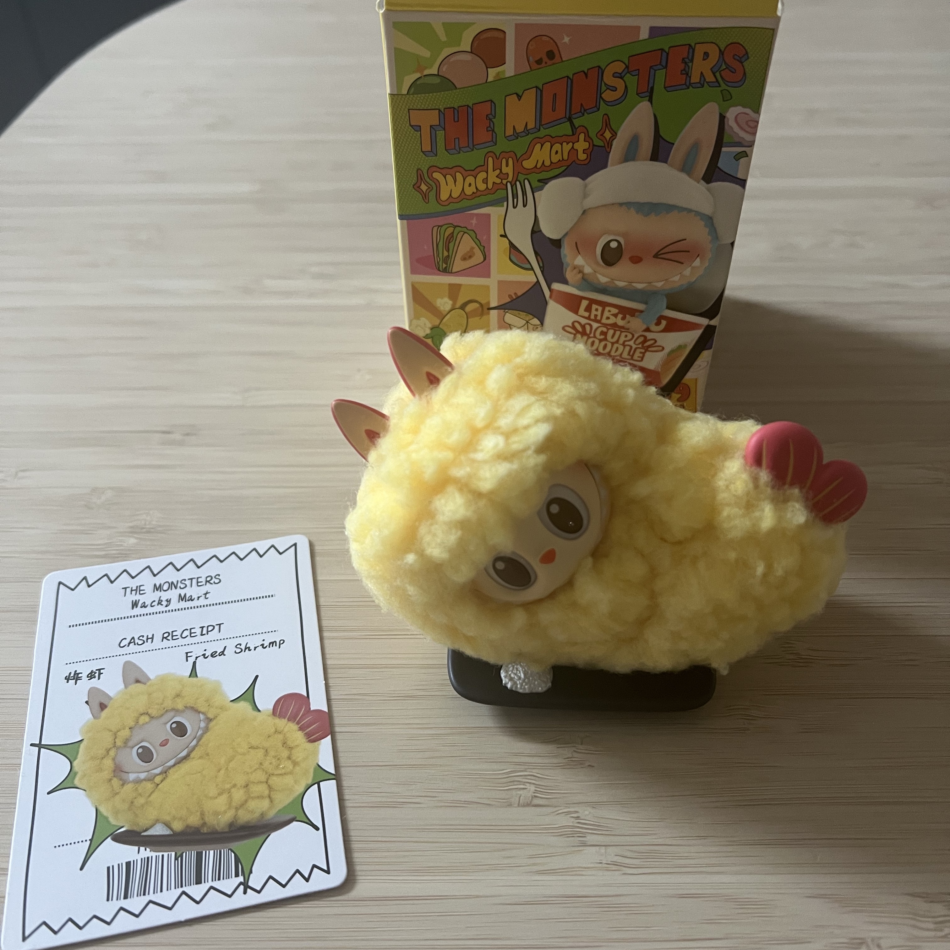 Pop Mart Labubu The Monsters Wacky Mart Series Figures (1 Blind Box) 착용 스타일