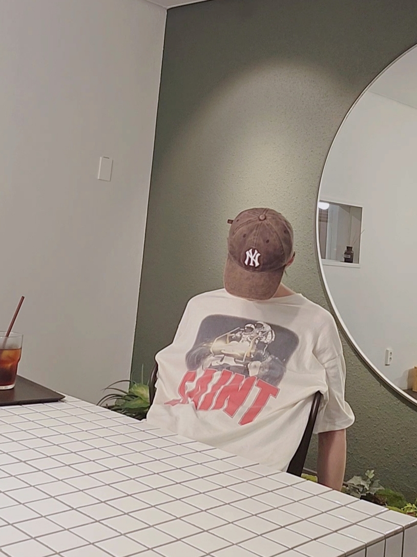 SAINT Mxxxxxx x Freedom S/S T-Shirt White - 24SS, Auralee Super Light Wool Check Shirt Light Brown Check - 23AW 착용 스타일 - 3