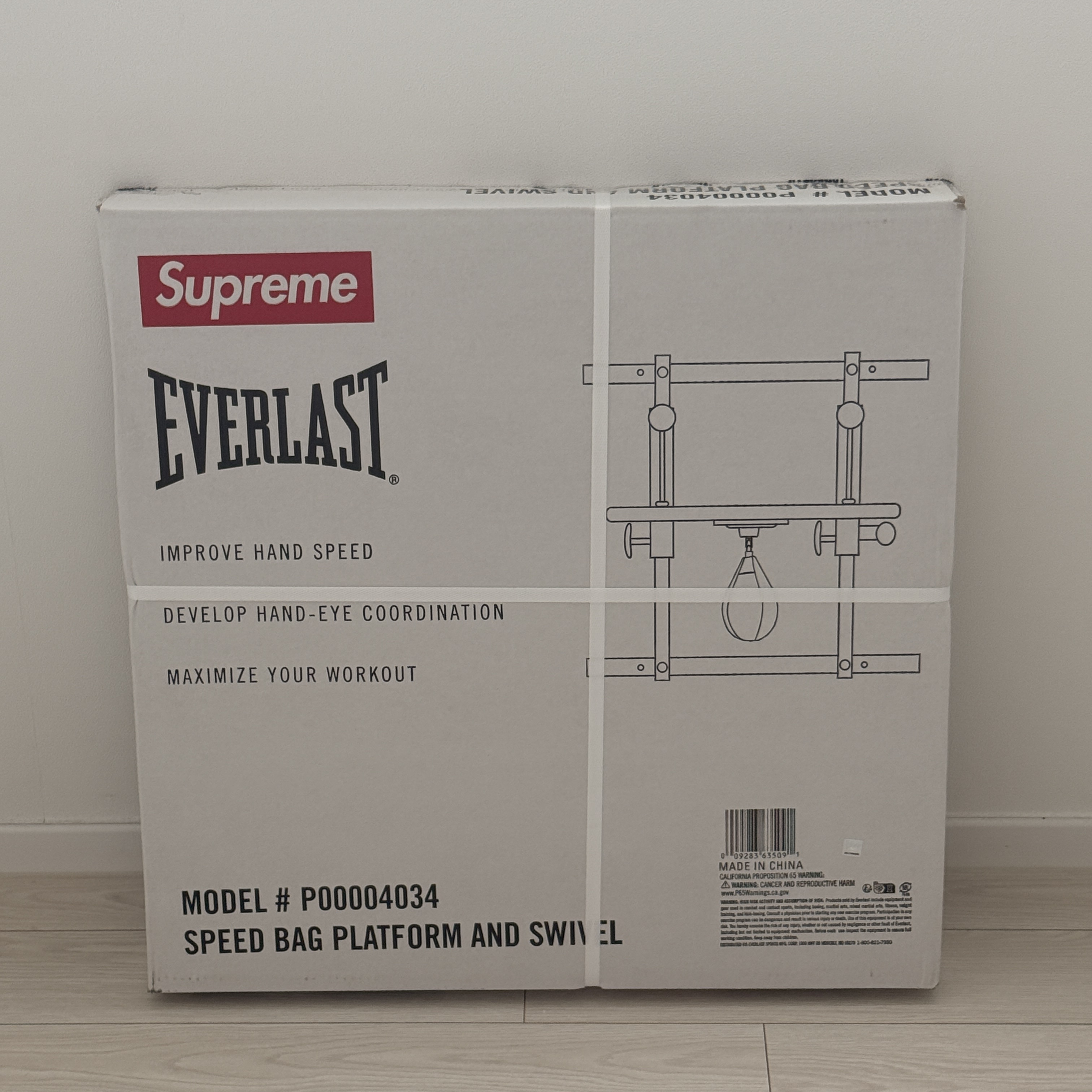 Supreme x Everlast Speed Bag + Platform Red - 25SS 착용 스타일