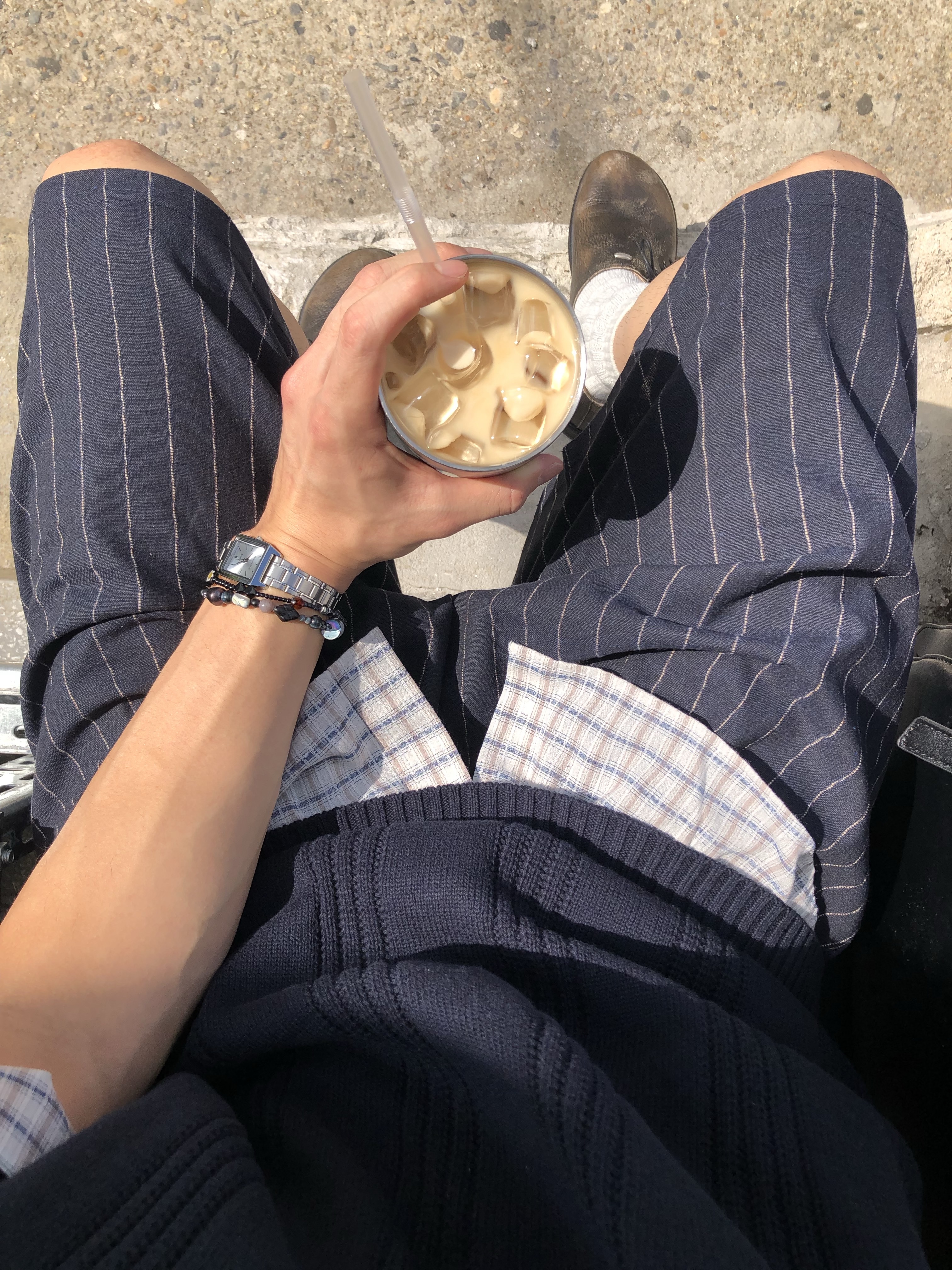 [6% 적립] NegativeThree Oblique Derby Shoe Black Beige, Casio LTP-V007D-7E 착용 스타일 - 3