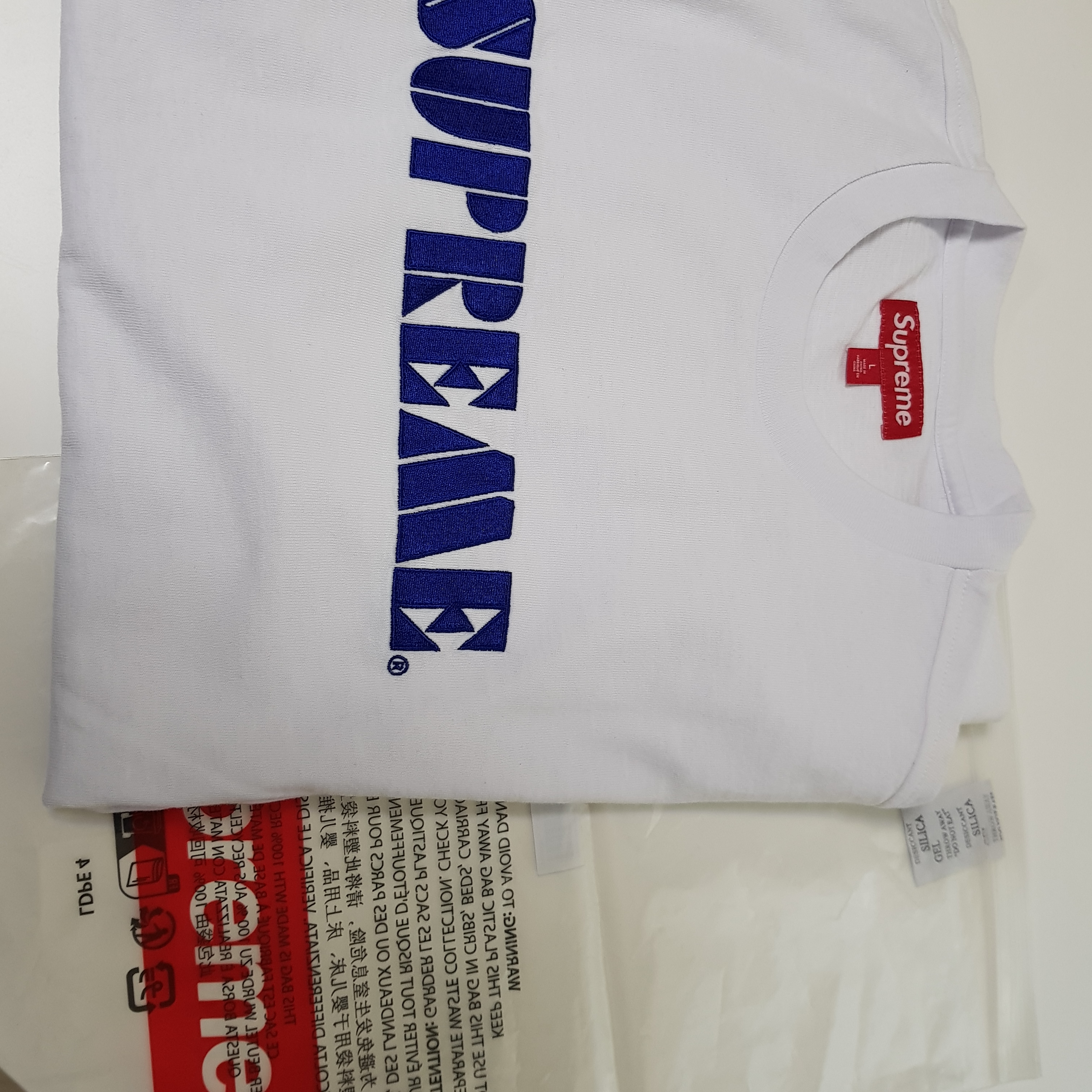Supreme Stencil Embroidered S/S Top White - 24SS 착용 스타일