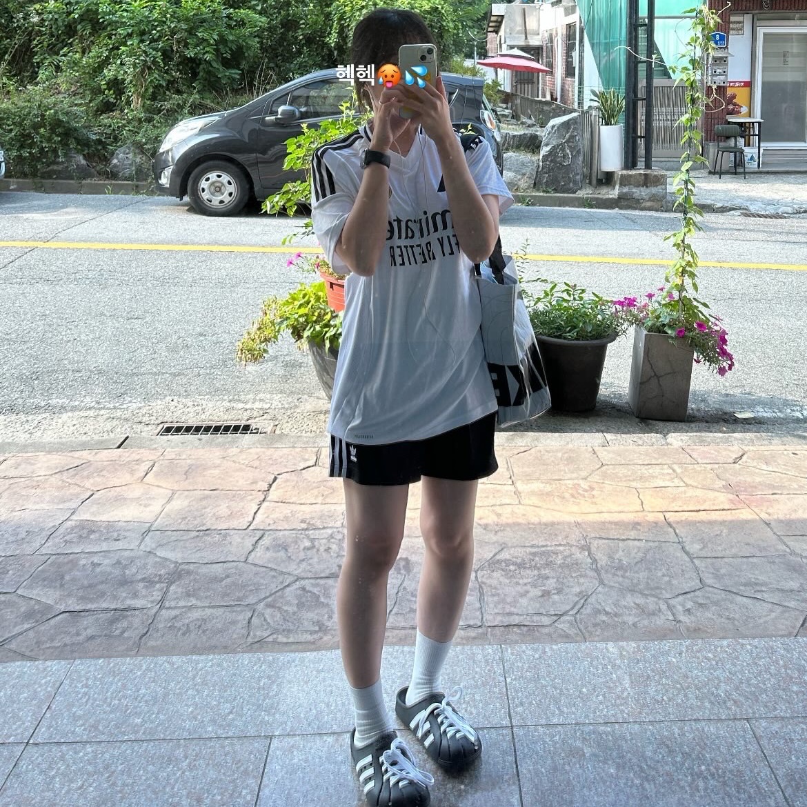 (W) Adidas Firebird Shorts Black - KR Sizing, Adidas Real Madrid 2024/25 Home Jersey White - KR Sizing (Non Marking Ver.) 착용 스타일