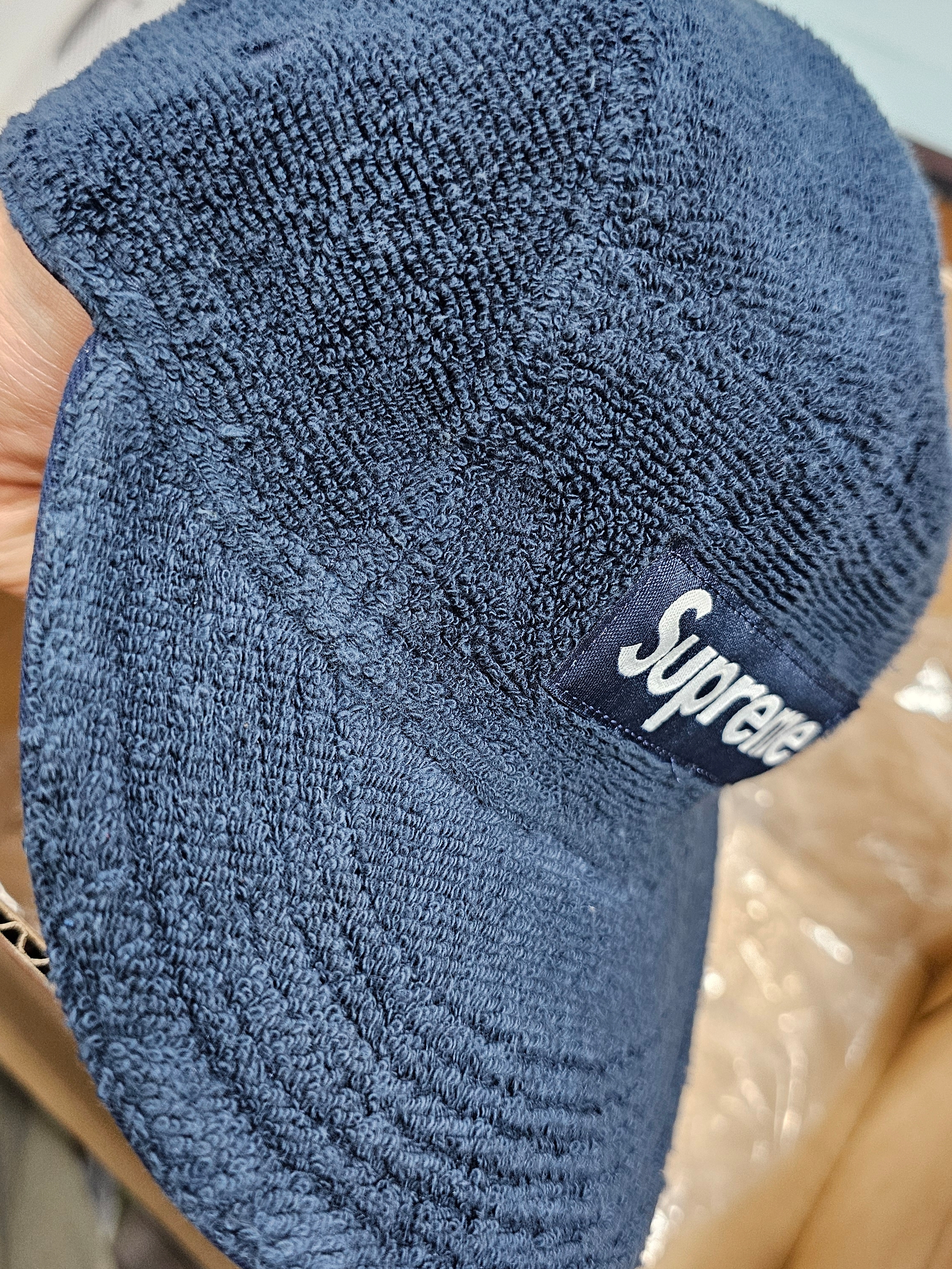 Supreme Reversible Terry Camp Cap Navy - 25SS 착용 스타일 - 2