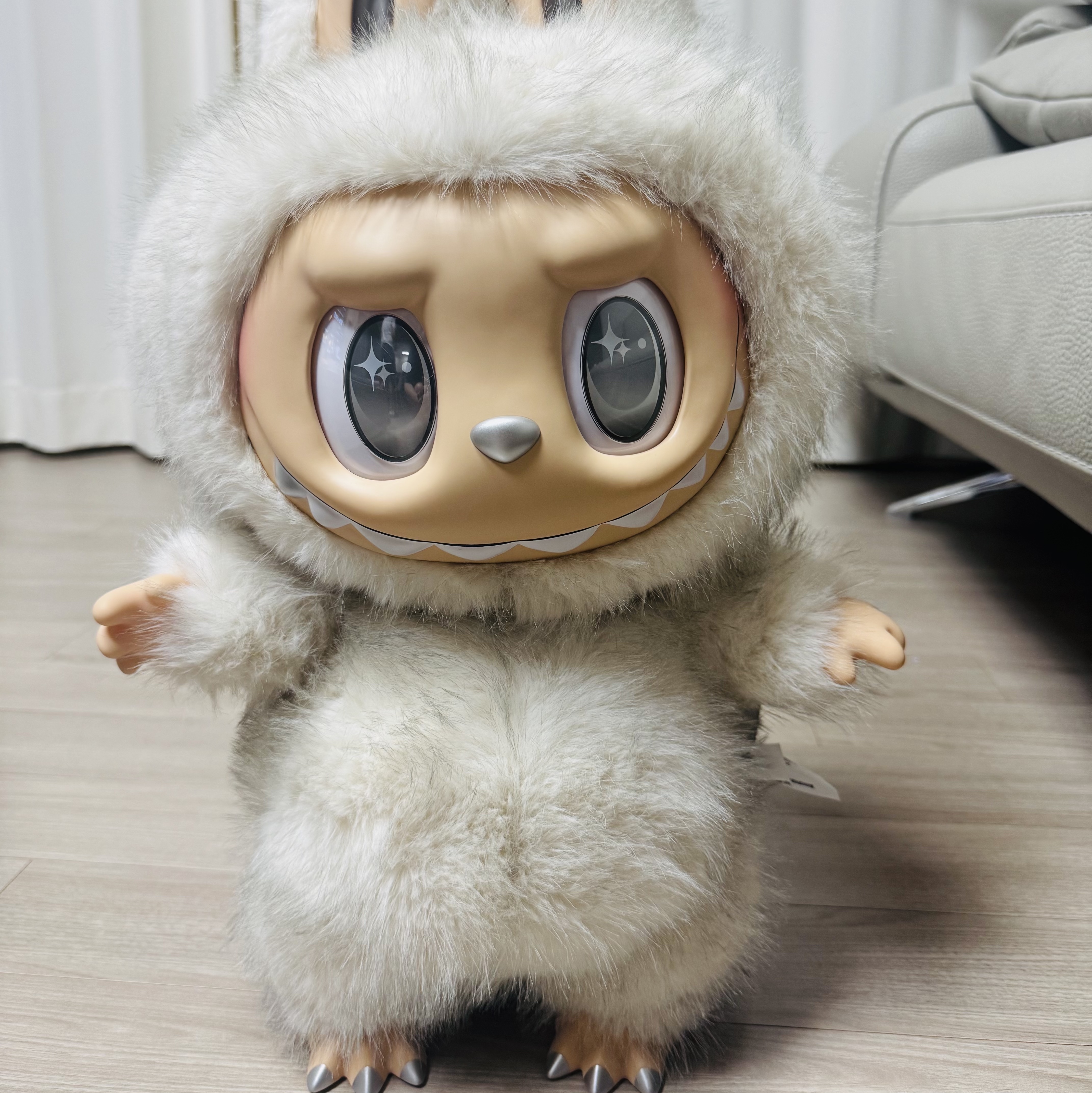 Pop Mart The Monsters Zimomo Angel In Clouds Vinyl Face Doll 착용 스타일