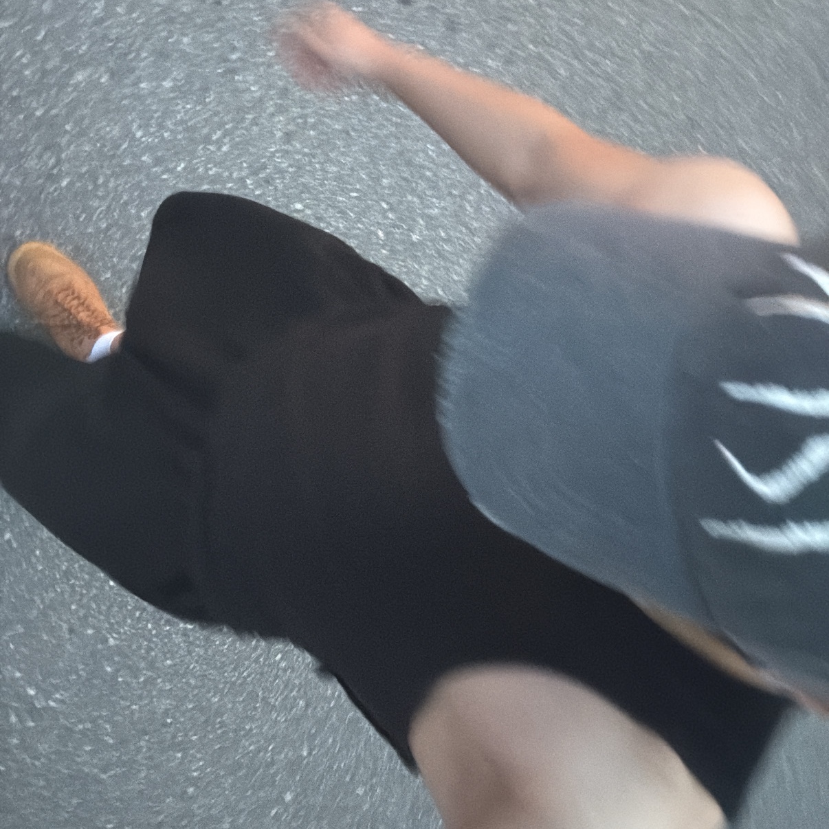 REPINER RIR Destroyed Washed Cap Gray 착용 스타일