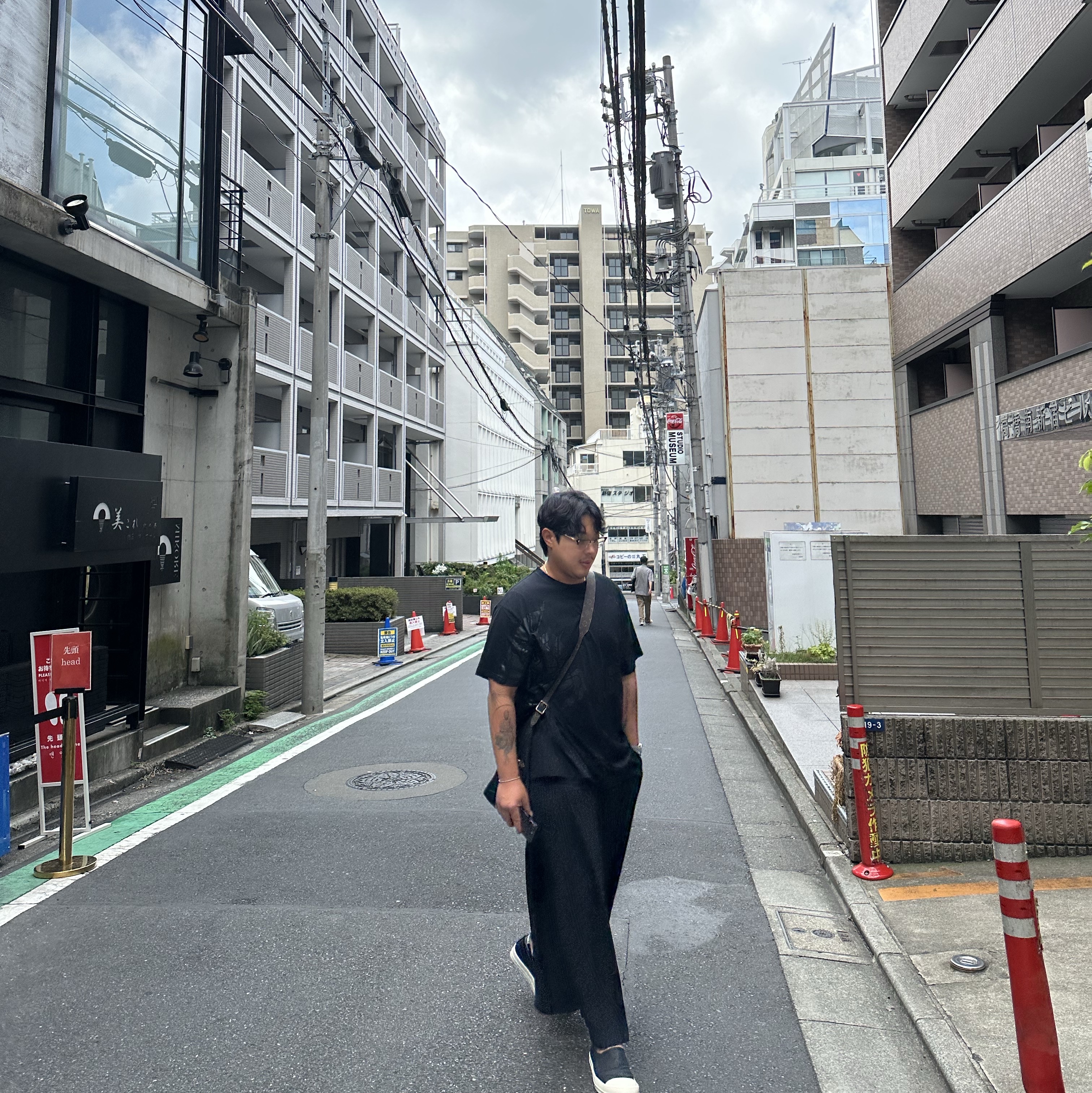 Rick Owens Drkshdw Drill Canvas Slip-On Black, Homme Plisse Issey Miyake Pleats 1 Pants Black 착용 스타일 - 1