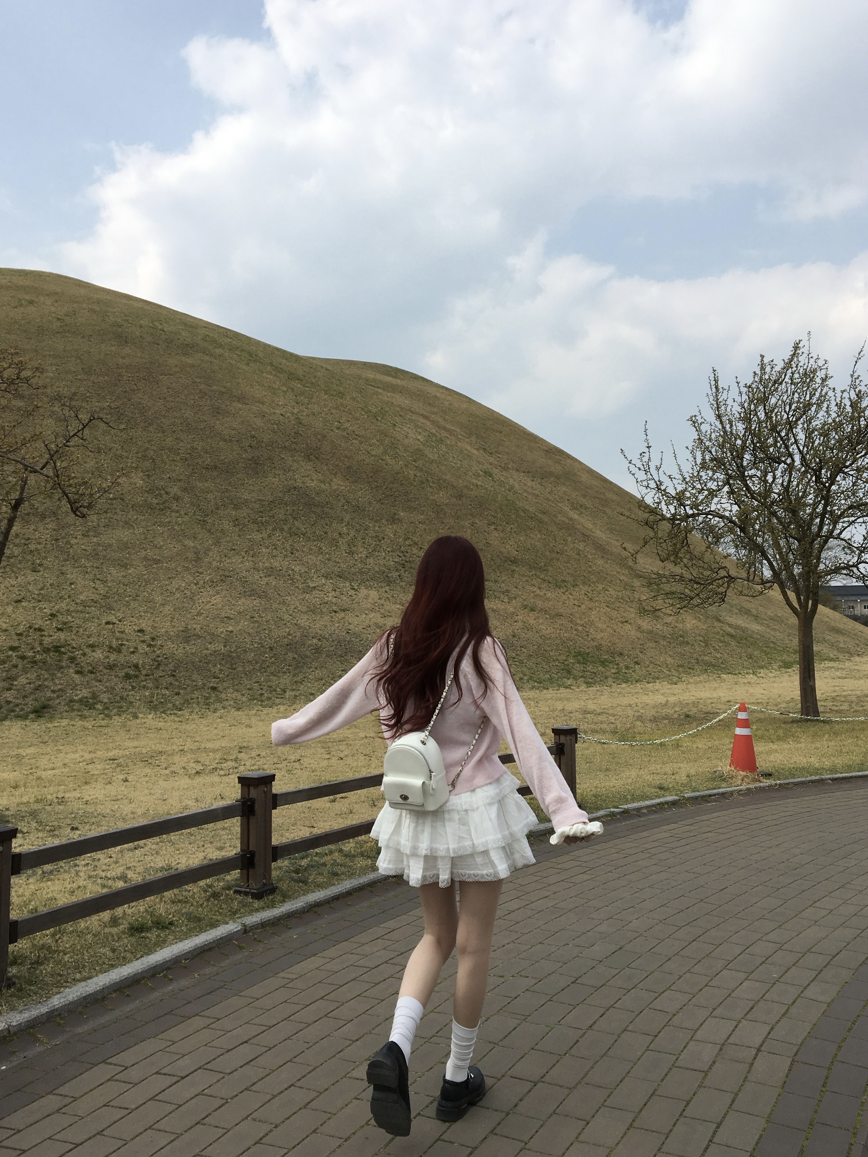 Haruta HS-4311 Maryjane Chunky Heel White 착용 스타일 - 2
