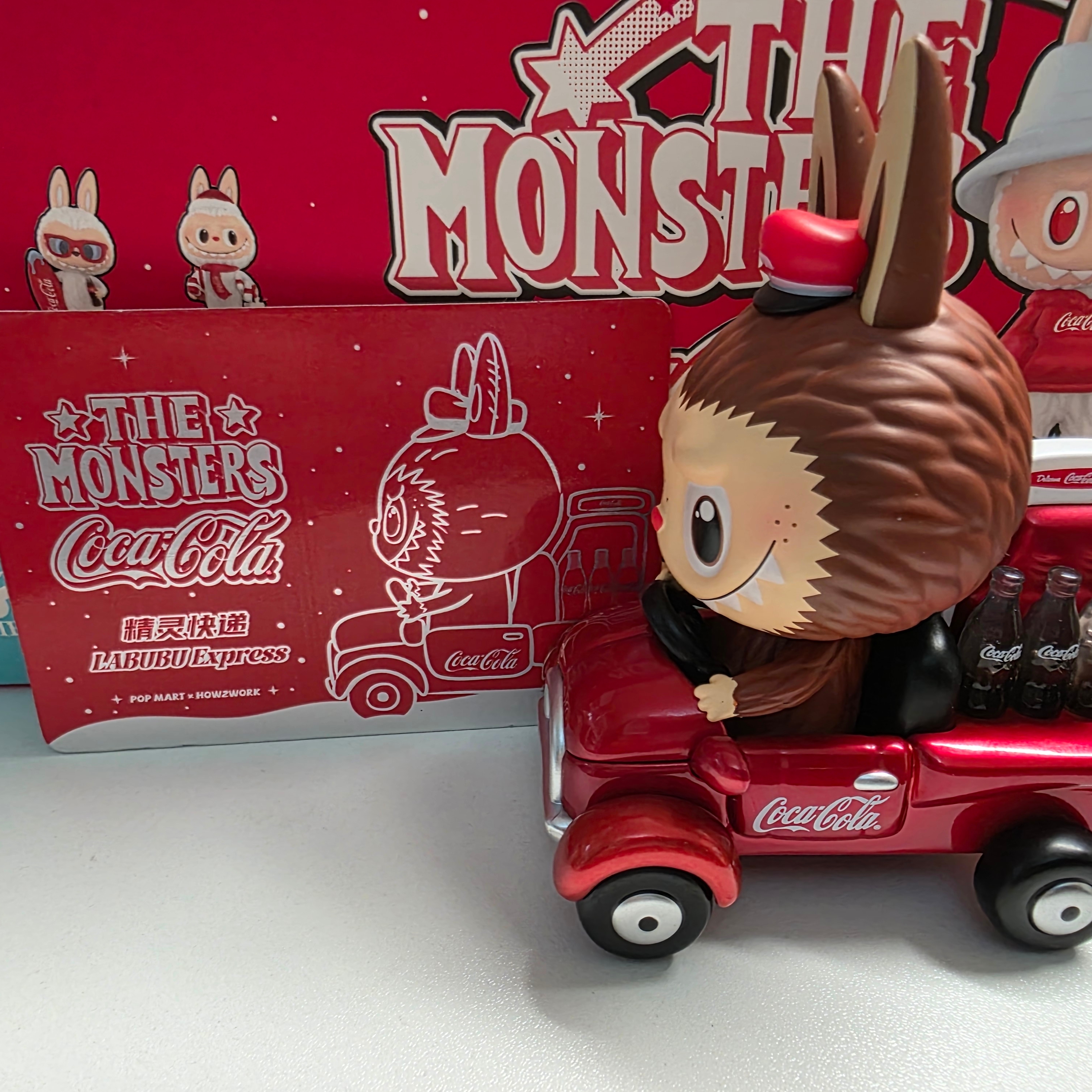 Pop Mart Labubu Coca Cola Series Sealed Case (10 Blind Boxes), Pop Mart Labubu Coca Cola Series Figures Labubu Express (Opened Case) 착용 스타일 - 2