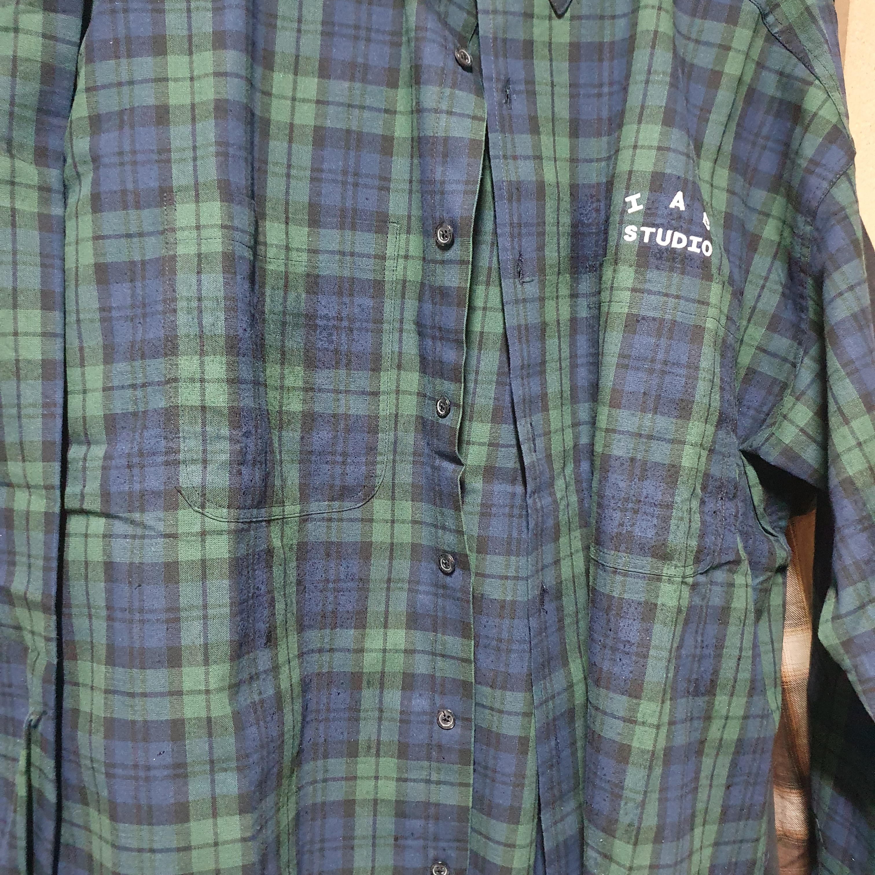 IAB Studio Blackwatch Tartan Shirt Blue Green, IAB Studio Socks White Black (5 Pack) 착용 스타일 - 1