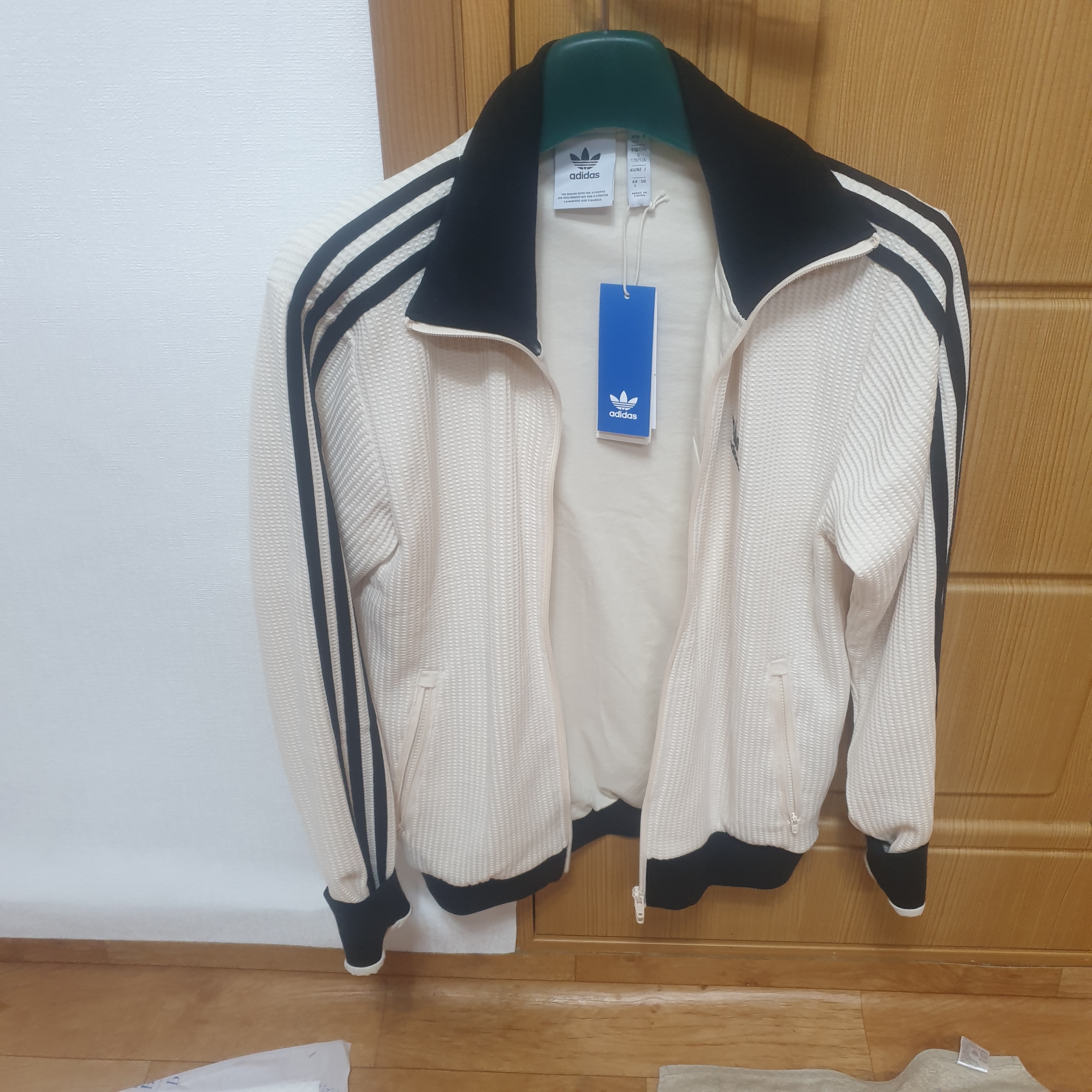 Adidas Waffle Beckenbauer Track Top Wonder White - KR Sizing 착용 스타일 - 2