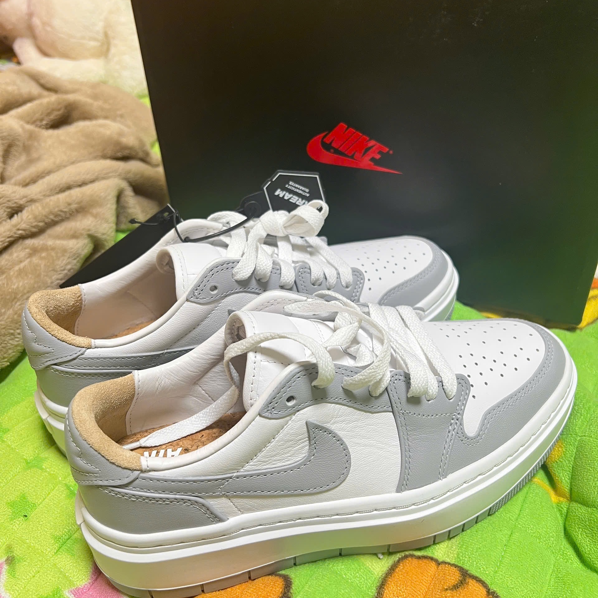 (W) Jordan 1 Elevate Low White and Wolf Grey 착용 스타일