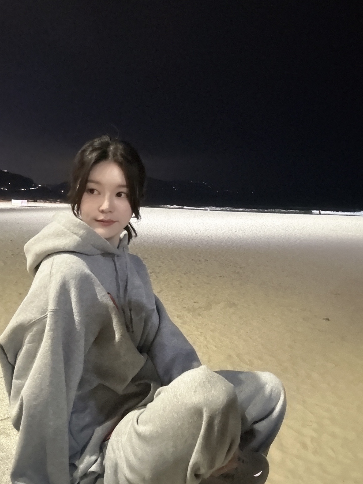 Supreme S Logo Hooded Sweatshirt Heather Grey - 25SS, Supreme S Logo Sweatpant Heather Grey - 25SS 착용 스타일 - 2